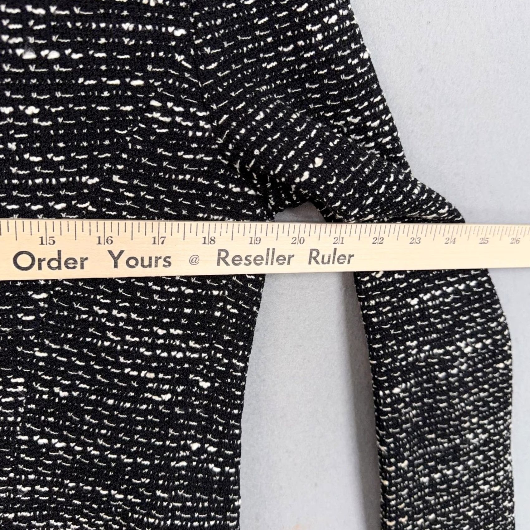 St. John St. John Blazer Womens 8 Black White Knit Shawl Collar Button Short Wool Blend Jacket Sweater Size M / US 6-8 / IT 42-44 - 7 Thumbnail