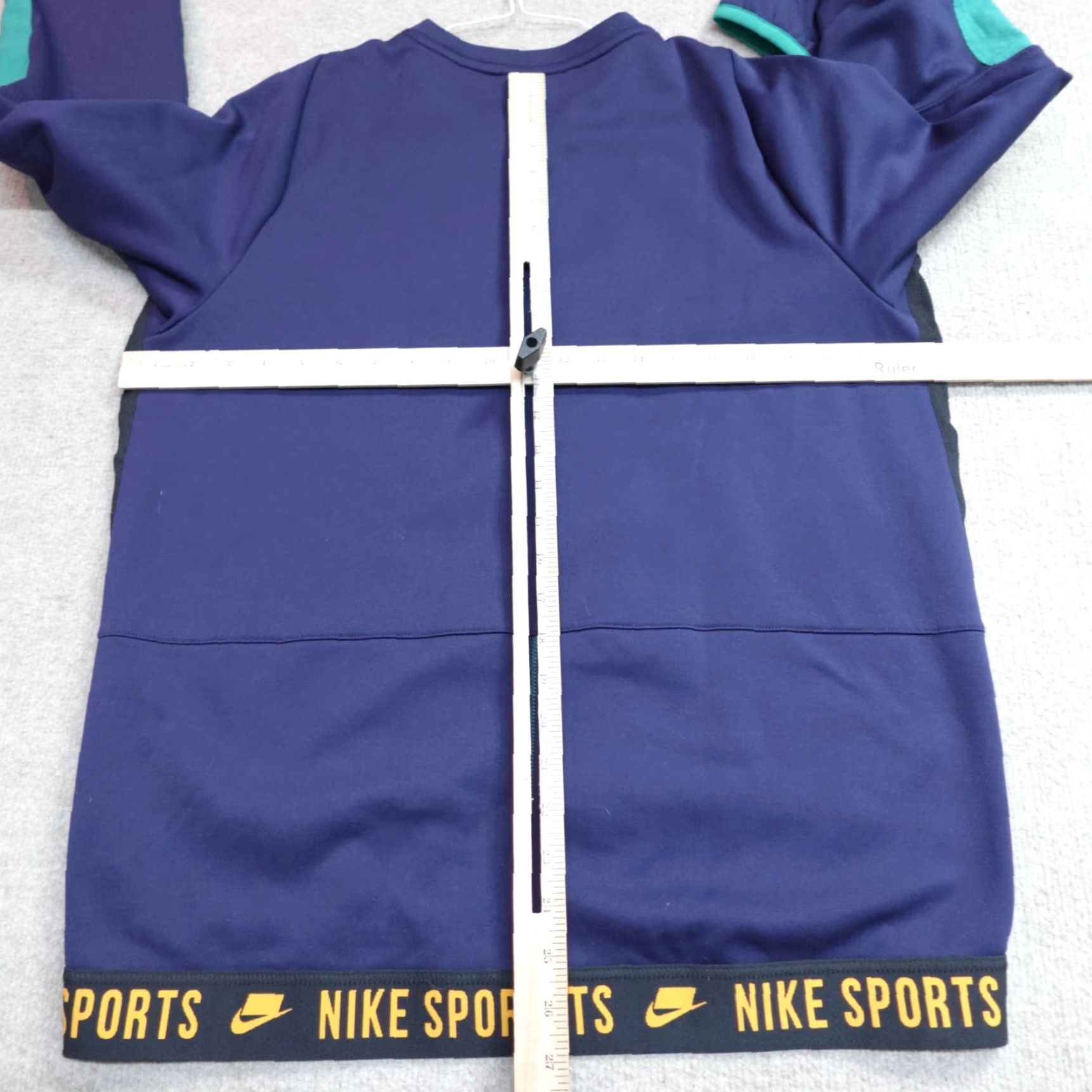 Nike VINTAGE Nike Sweater Medium Blue Therma Fleece Pullover BV3299 Size US M / EU 48-50 / 2 - 5 Thumbnail