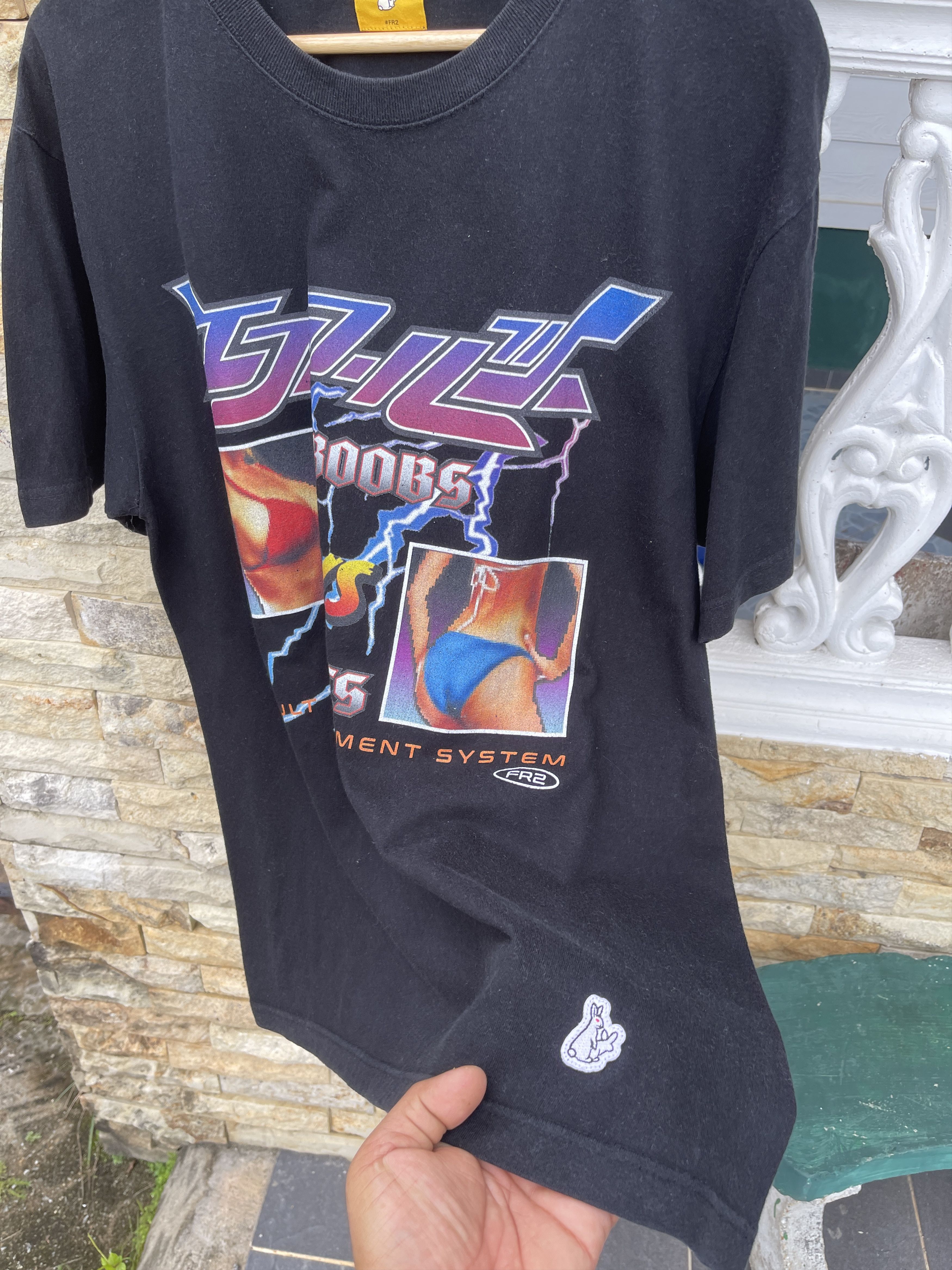 FR2 Last Drop🔥Rare🔥Japanese Fr2 Boobs Vs Butts T-Shirt Size US L / EU 52-54 / 3 - 4 Thumbnail