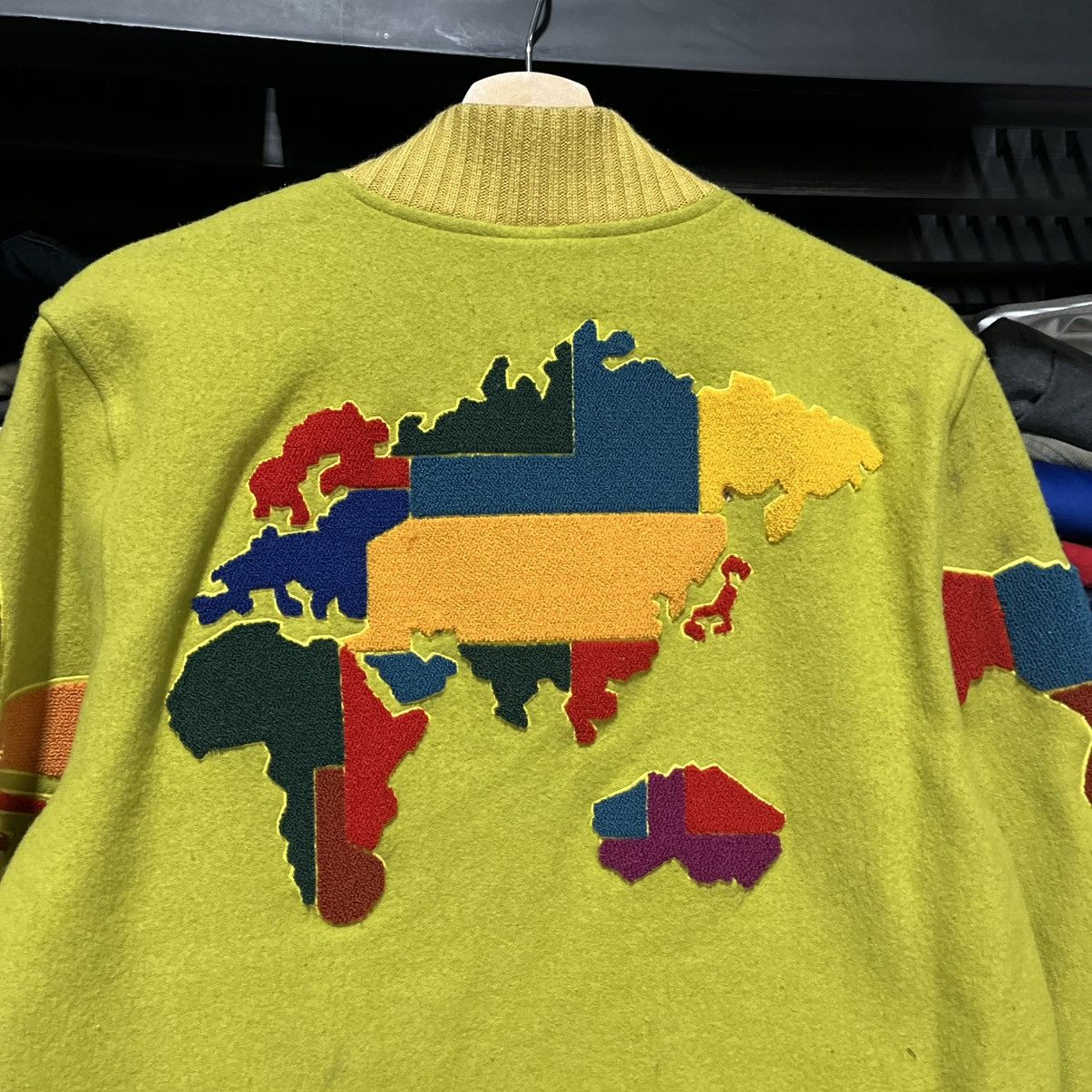 Jeremy Scott JEREMY SCOTT ADIDAS GLOBE VARSITY JACKET GREEN MEDIUM SAMPLE Size US M / EU 48-50 / 2 - 14 Thumbnail