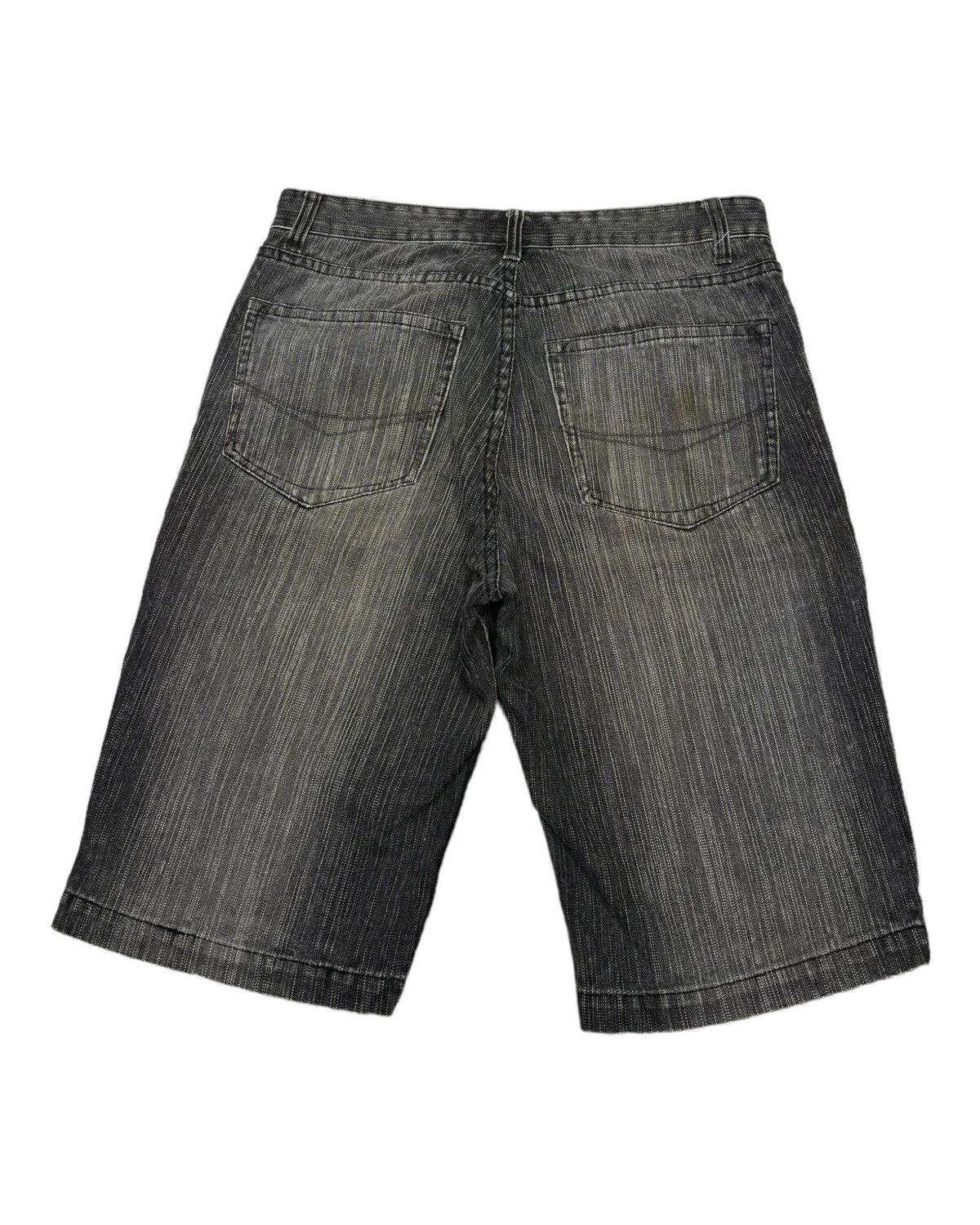Hysteric Glamour JUNGLE STORM CRAZY STRIPE DENIM SHORT JEANS Size US 31 - 6 Thumbnail