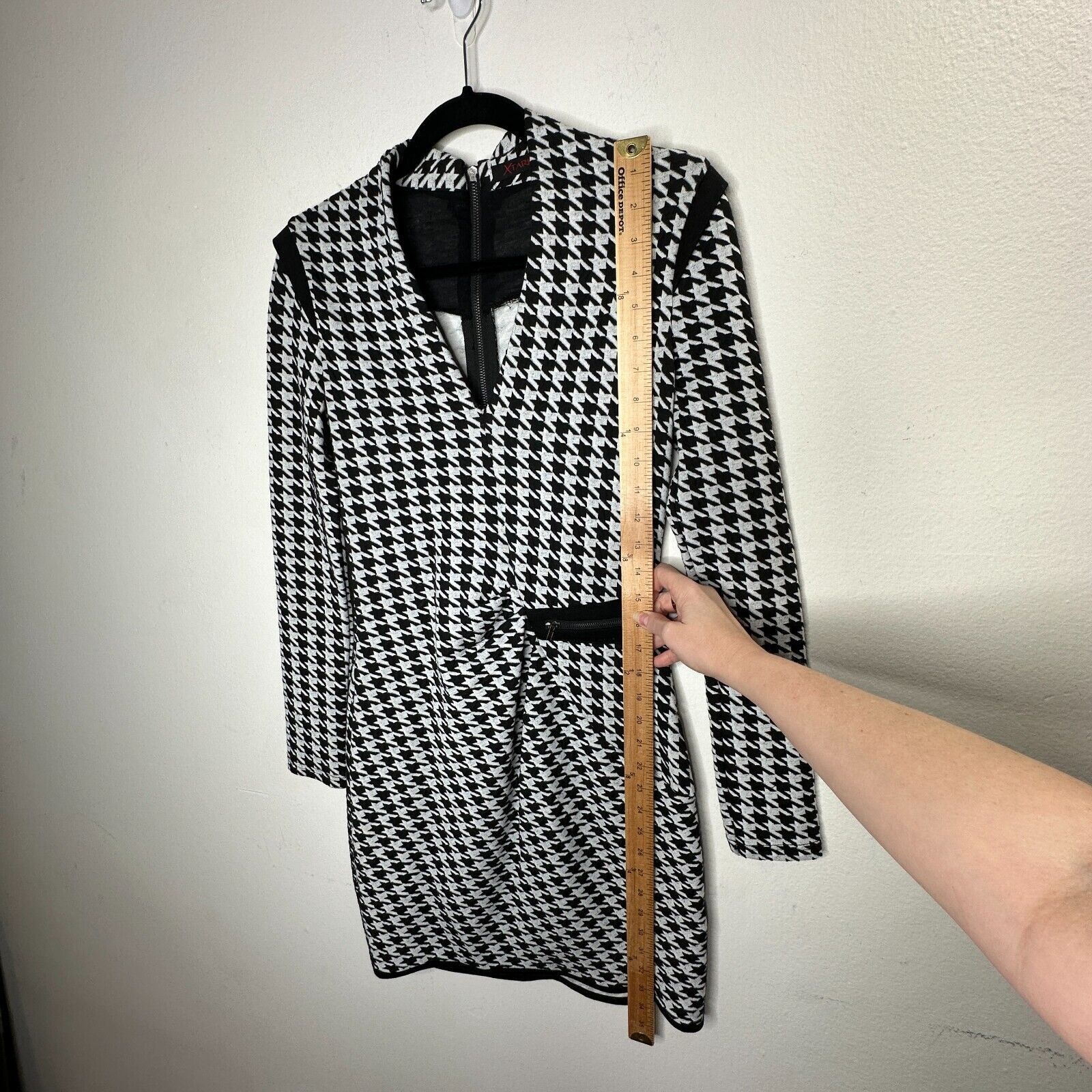 Other Xtaren Houndstooth VNeck Long Sleeve Ruche Zip Waist Dress M Size M / US 6-8 / IT 42-44 - 6 Thumbnail