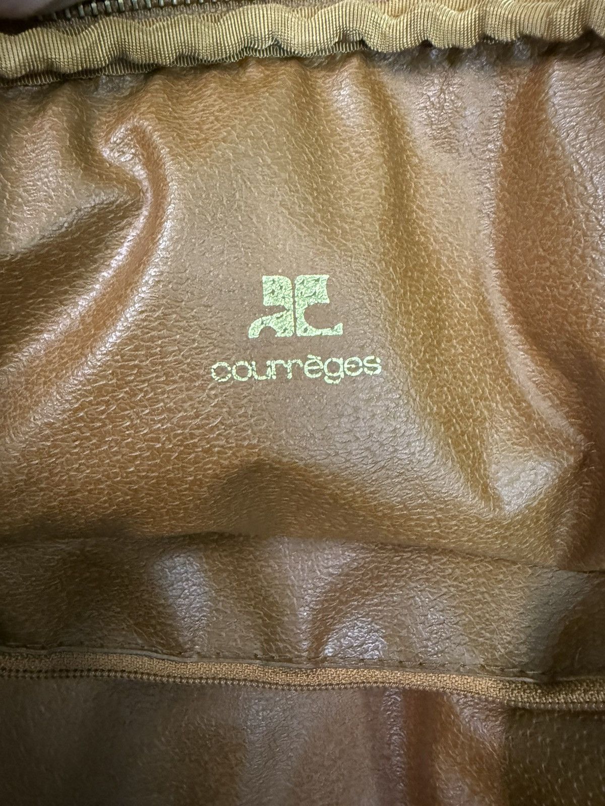 Courreges RARE VINTAGE COURREGES LOGO STUD SHOULDER BAG Size ONE SIZE - 20 Thumbnail