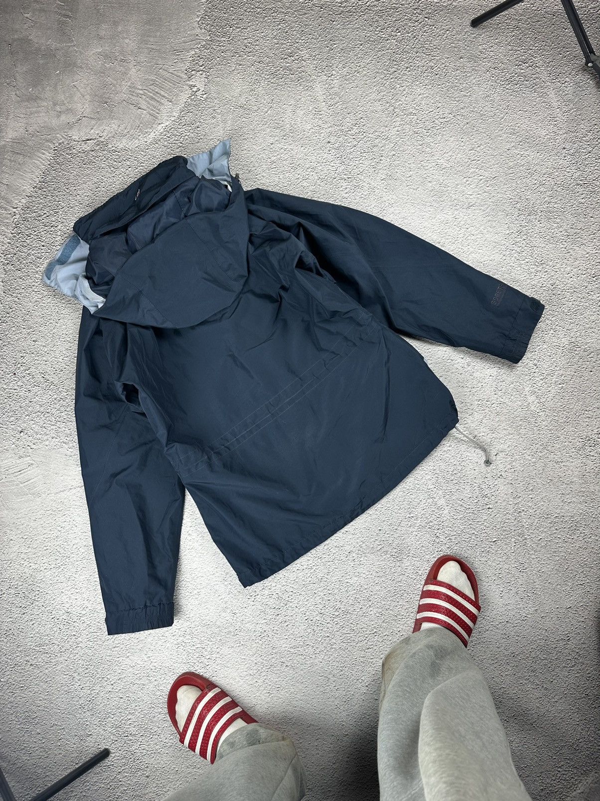 Berghaus Vintage Berghaus Rain Jacket Gore-Tex Outdoor Waterproof Size US M / EU 48-50 / 2 - 2 Thumbnail