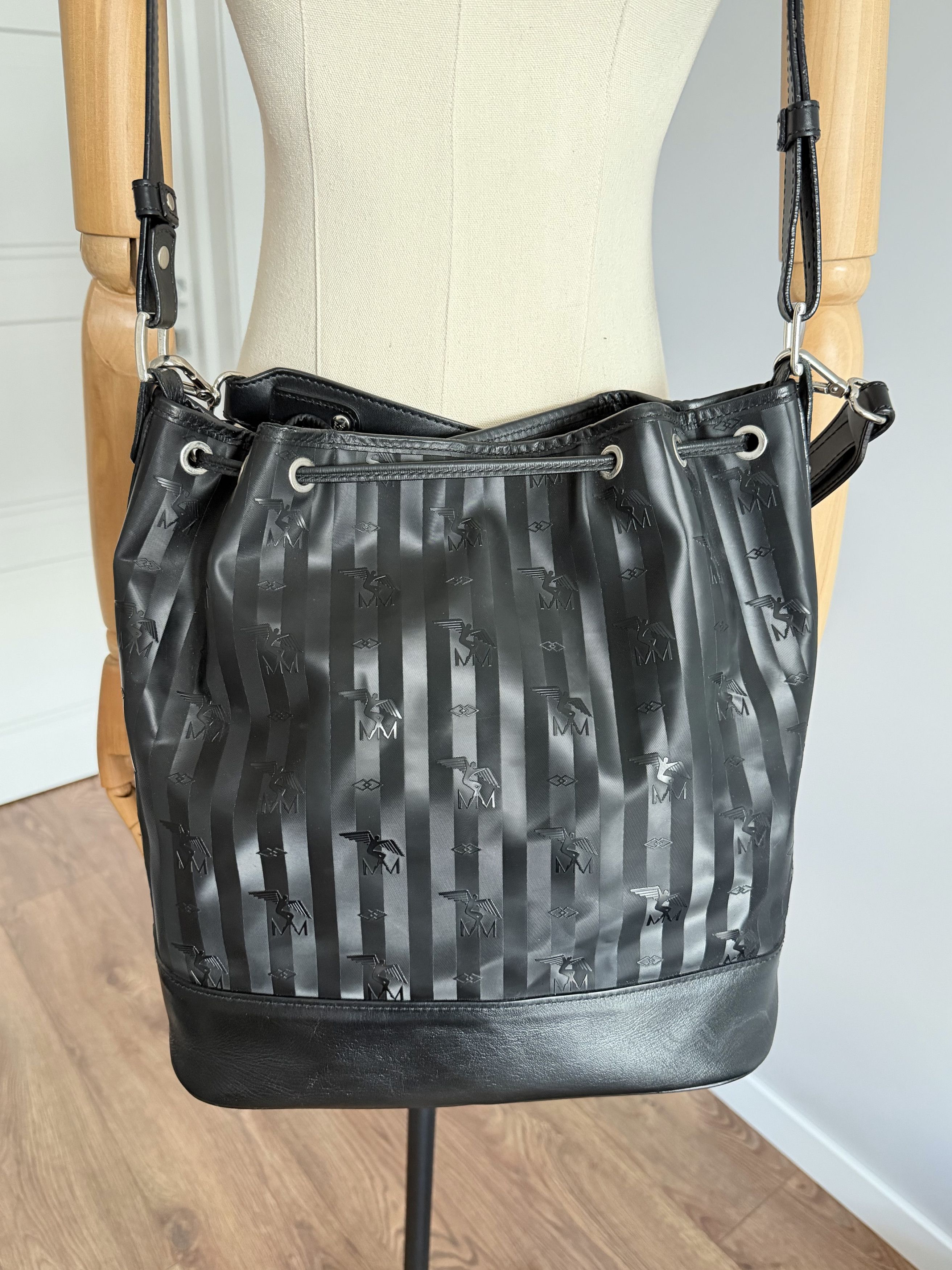 Maison Mollerus MAISON MOLLERUS Vinerus Sion Bucket Bag Canvas Luxury Brand Size ONE SIZE - 14 Thumbnail