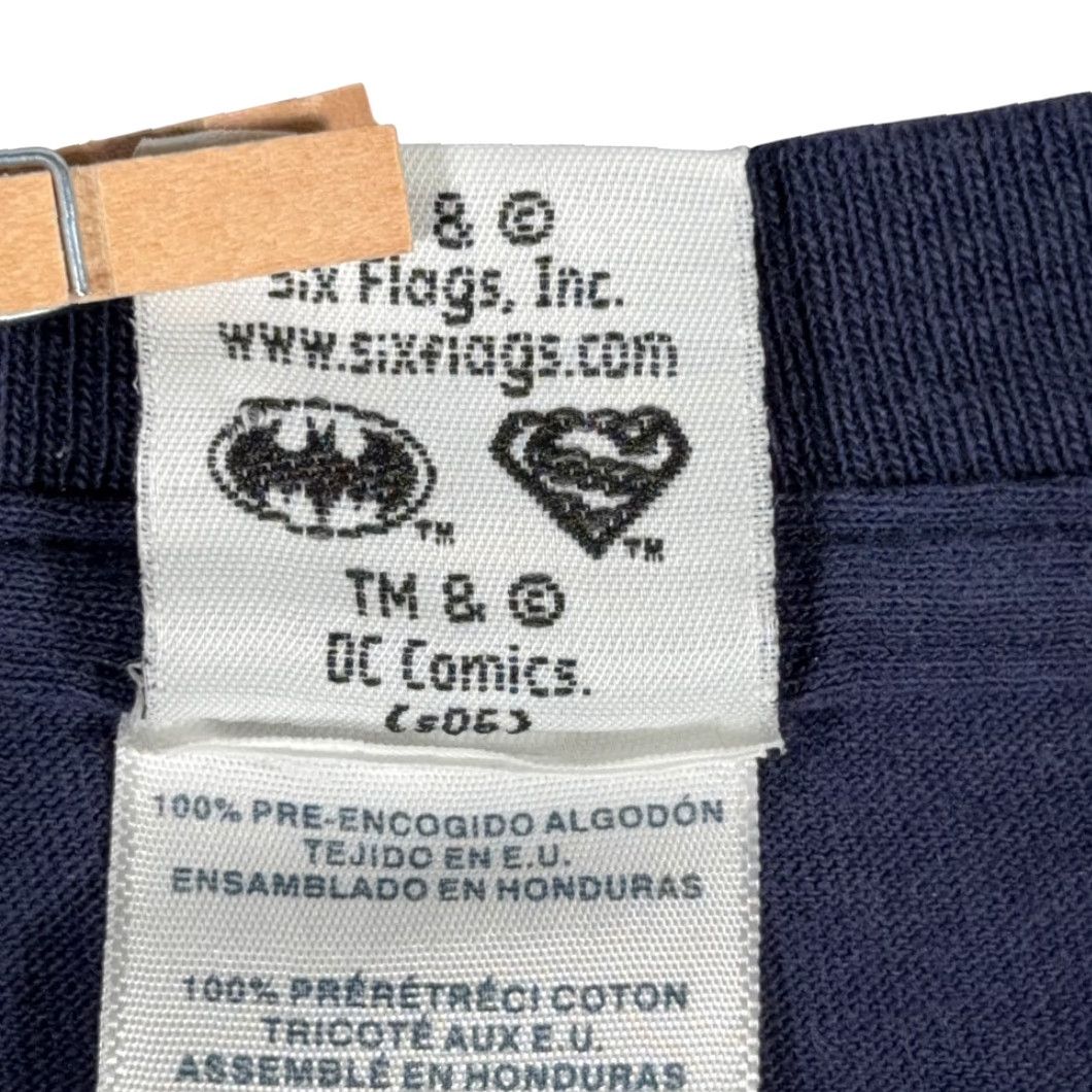 Vintage VINTAGE Superman Shirt Six Flags Blue Adult LARGE T-Shirt Regular Short Sleeve Crew Neck Cotton Men 21.5 Chest 27 Length Y2K Size US L / EU 52-54 / 3 - 4 Thumbnail