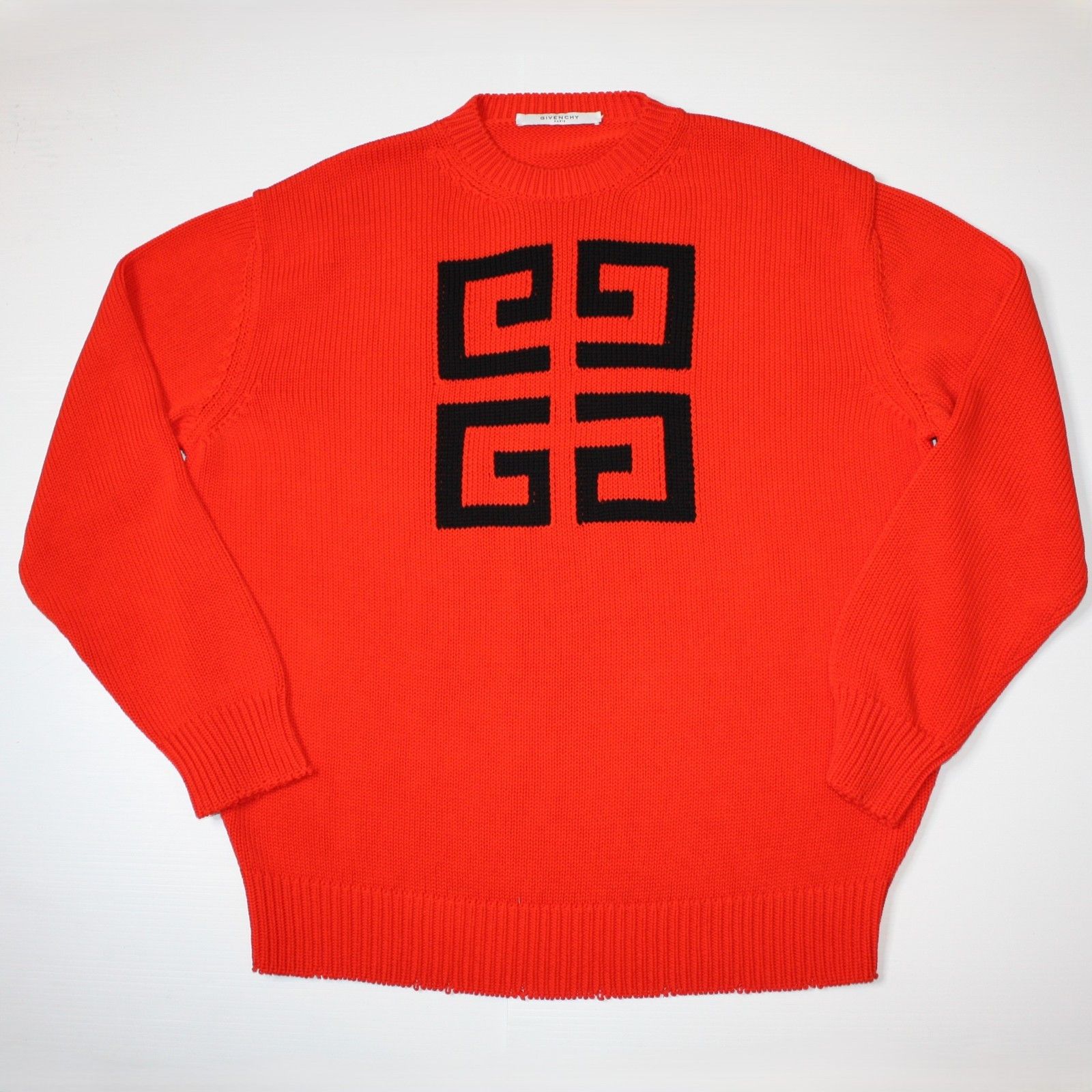 Givenchy Oversized 4G logo Sweater in Red & size M NWOT MSRP $1190 Size M / US 6-8 / IT 42-44 - 9 Thumbnail