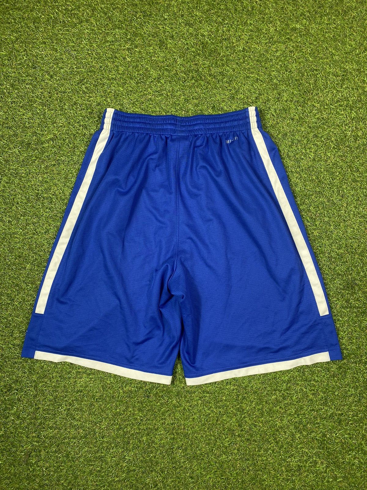 Nike Vintage Nike shorts streetwear swoosh casual y2k size M Size US 32 / EU 48 - 3 Thumbnail