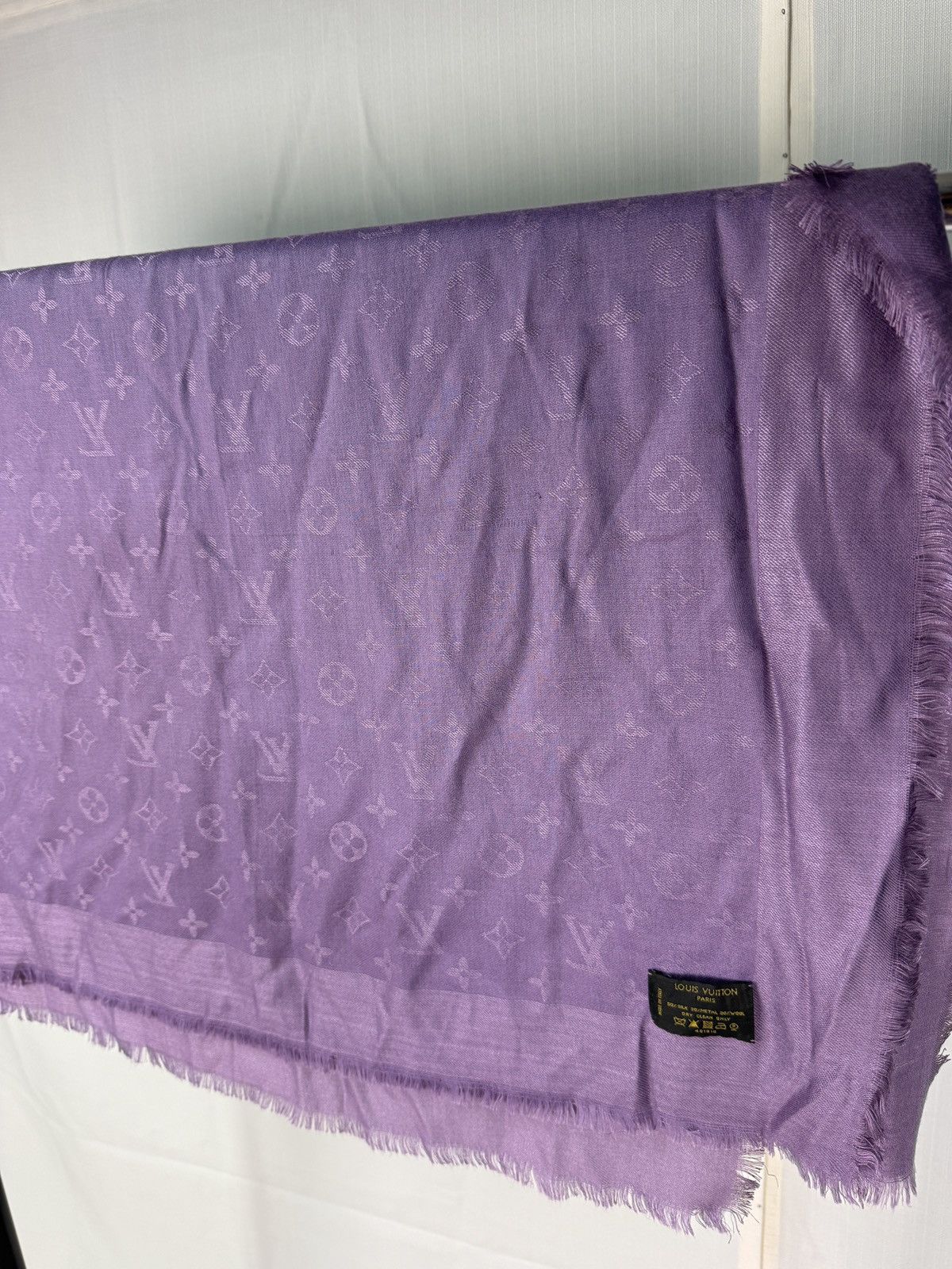 Louis Vuitton Louis Vuitton Monogram Logo Silk Scarf Size ONE SIZE - 1 Thumbnail
