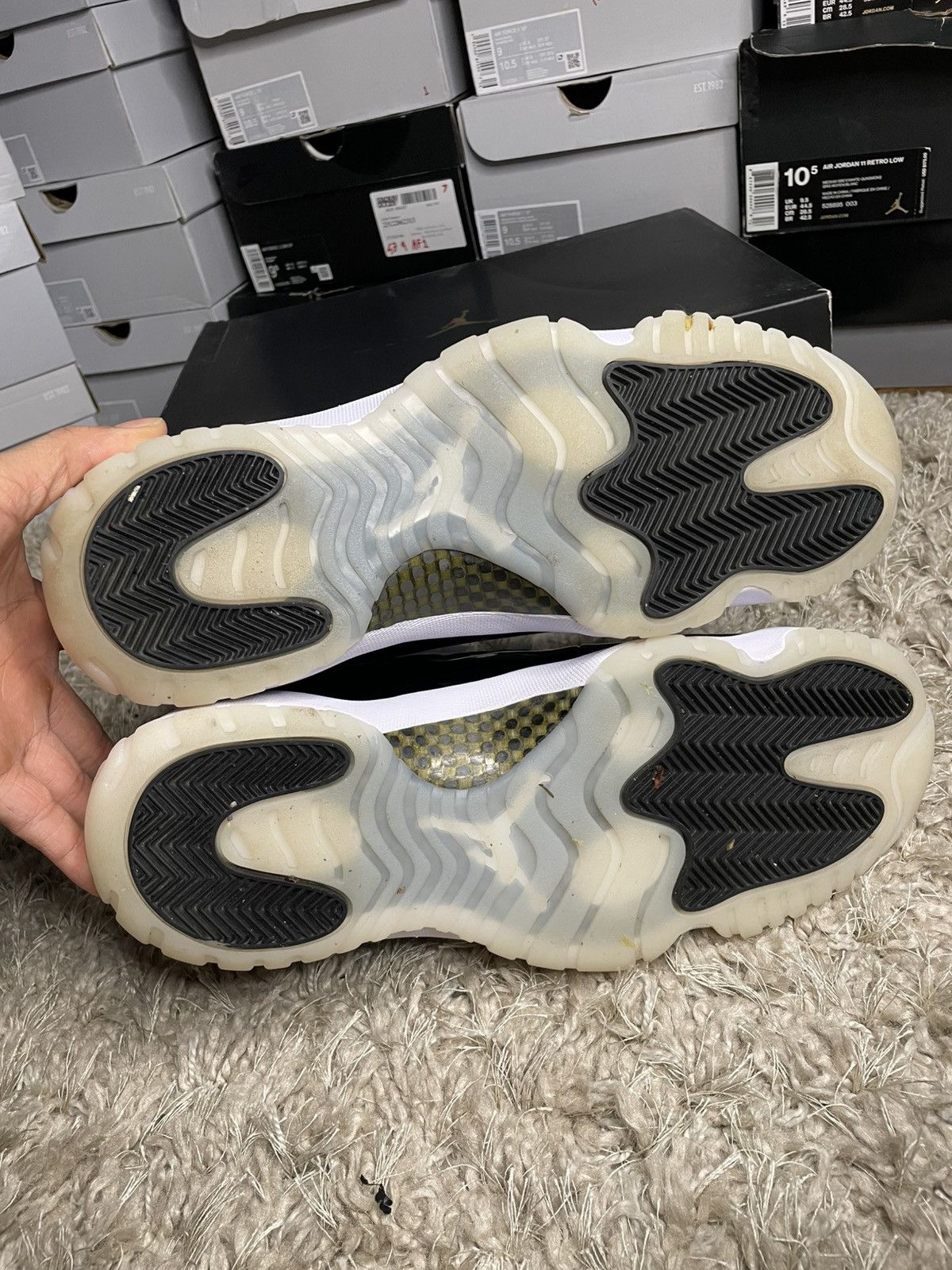 Jordan Brand Jordan 11 Gratitude Size US 10.5 / EU 43-44 - 7 Thumbnail
