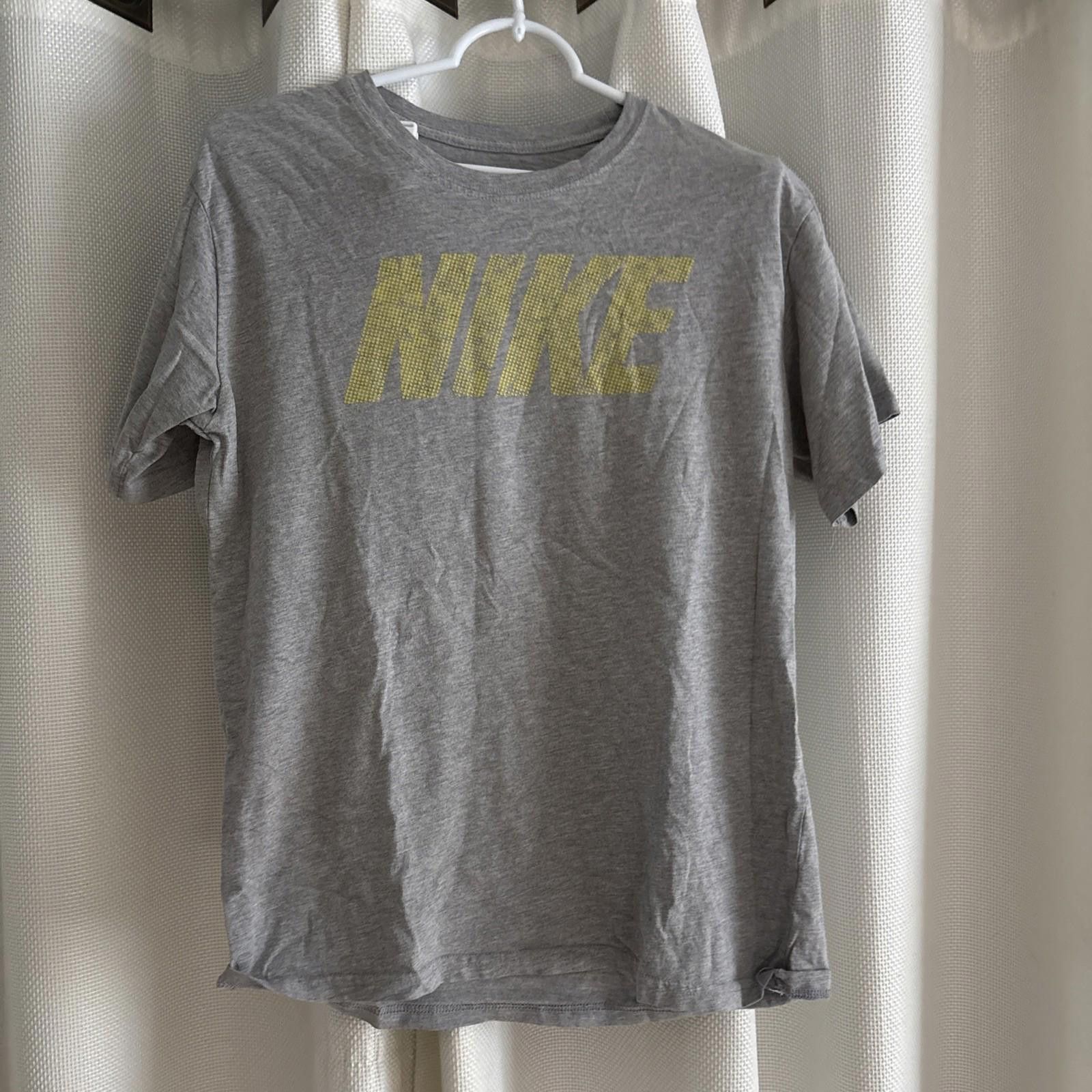 Nike Nike Gray/Yellow Logo T-Shirt Women's XL Male or Female Tee Size XL / US 12-14 / IT 48-50 - 1 Thumbnail