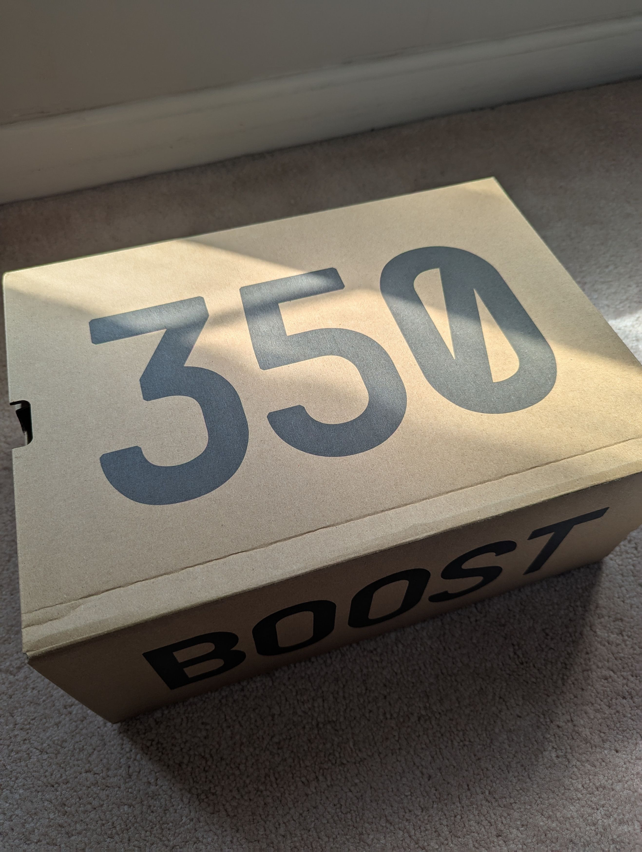 Adidas Adidas Yeezy Boost 350 V2 'Beluga Reflective' Size US 9.5 / EU 42-43 - 10 Thumbnail