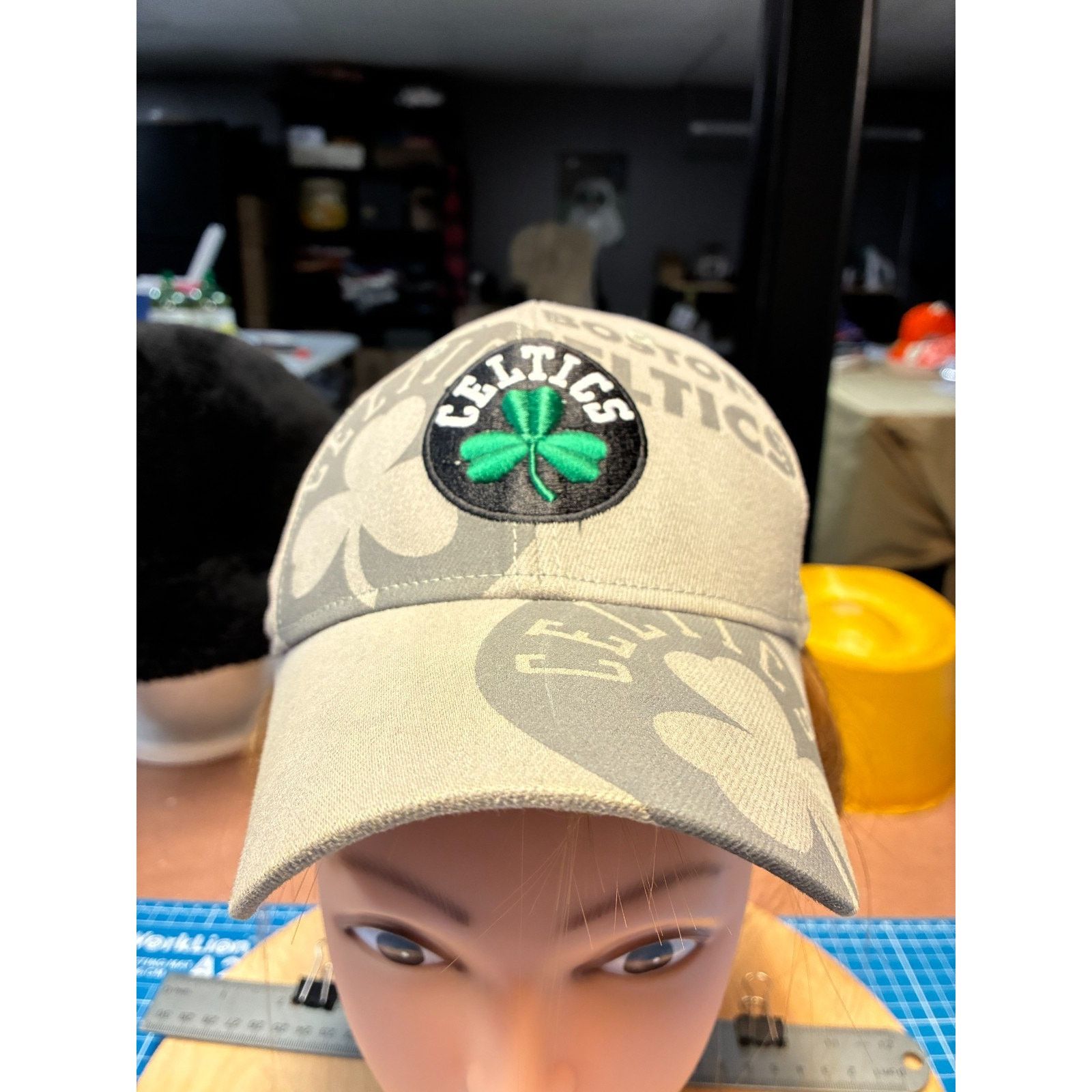 Adidas Boston Celtics Adidas Era Stretch Fit Hat Cap OSFM NBA Size ONE SIZE - 1 Thumbnail