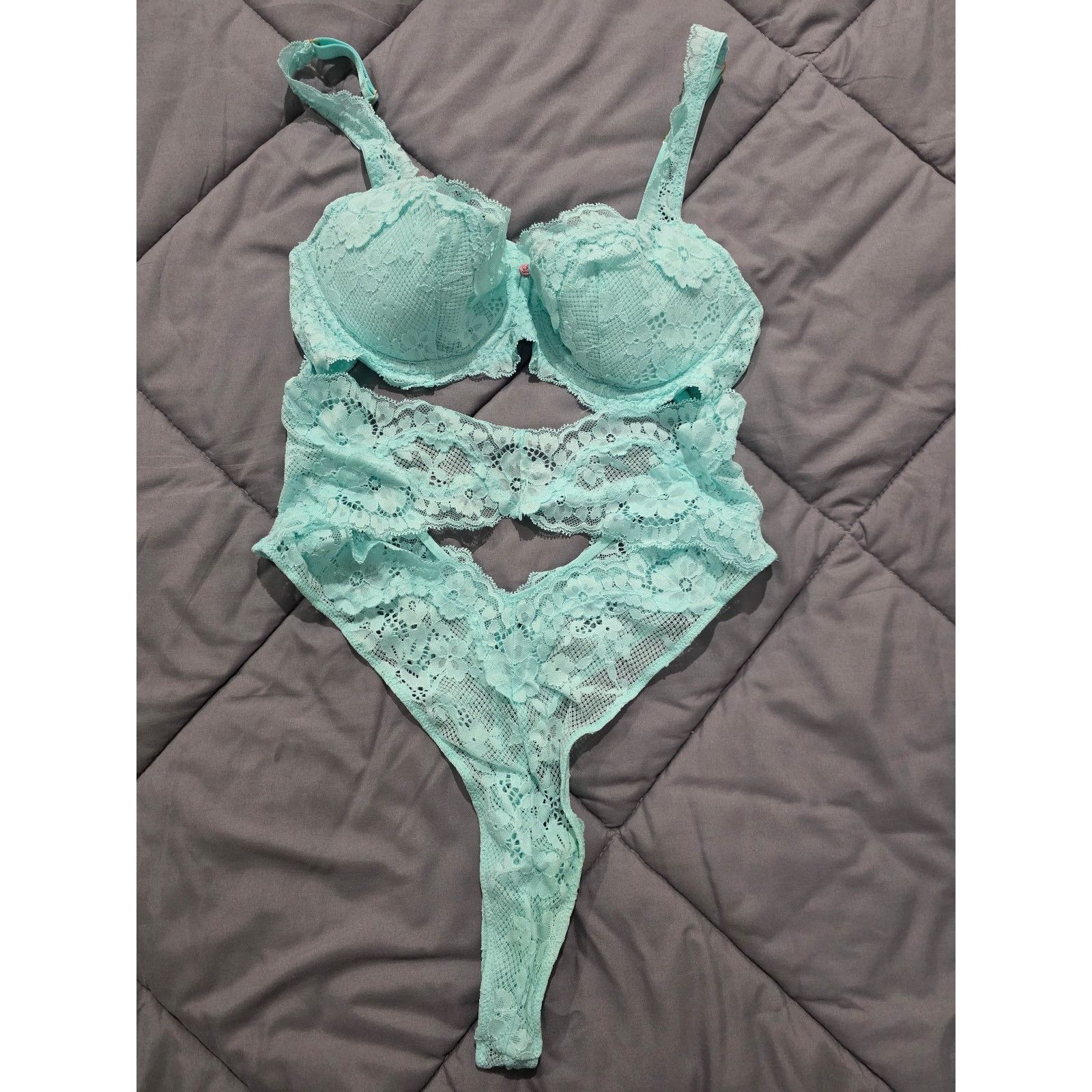 Victoria's Secret Victoria's Secret Dream Angels Size Large Dare to Lace Balco Size ONE SIZE - 1 Thumbnail