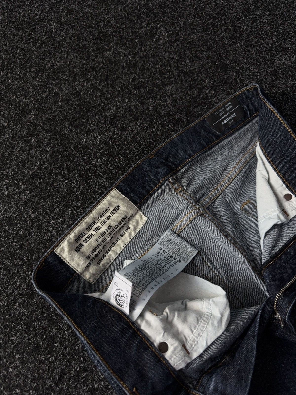 Diesel × Japanese Brand Rare Diesel Industries Slim Distressed Denim Jeans Size US 30 / EU 46 - 7 Thumbnail