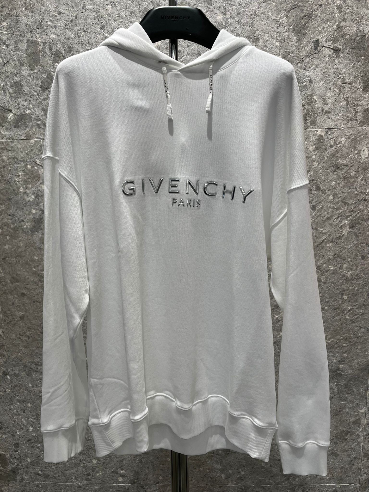 Givenchy oc11z0725 Sweatshirt Hoodie in White Size US M / EU 48-50 / 2 - 1 Thumbnail