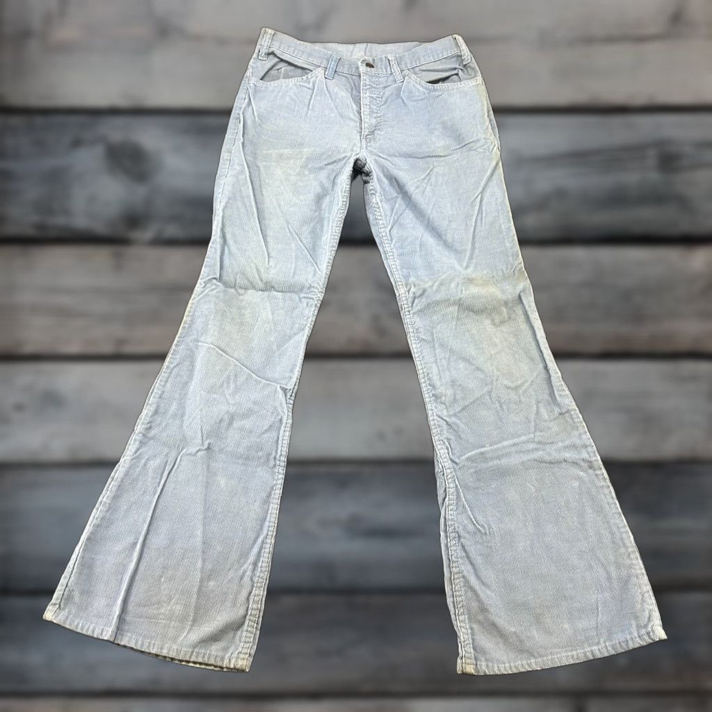 Levi's VINTAGE Levi's Bell Bottom Pants Mens 33x34 Blue Corduroy Bootcut 90s Dis Size US 33 - 1 Thumbnail