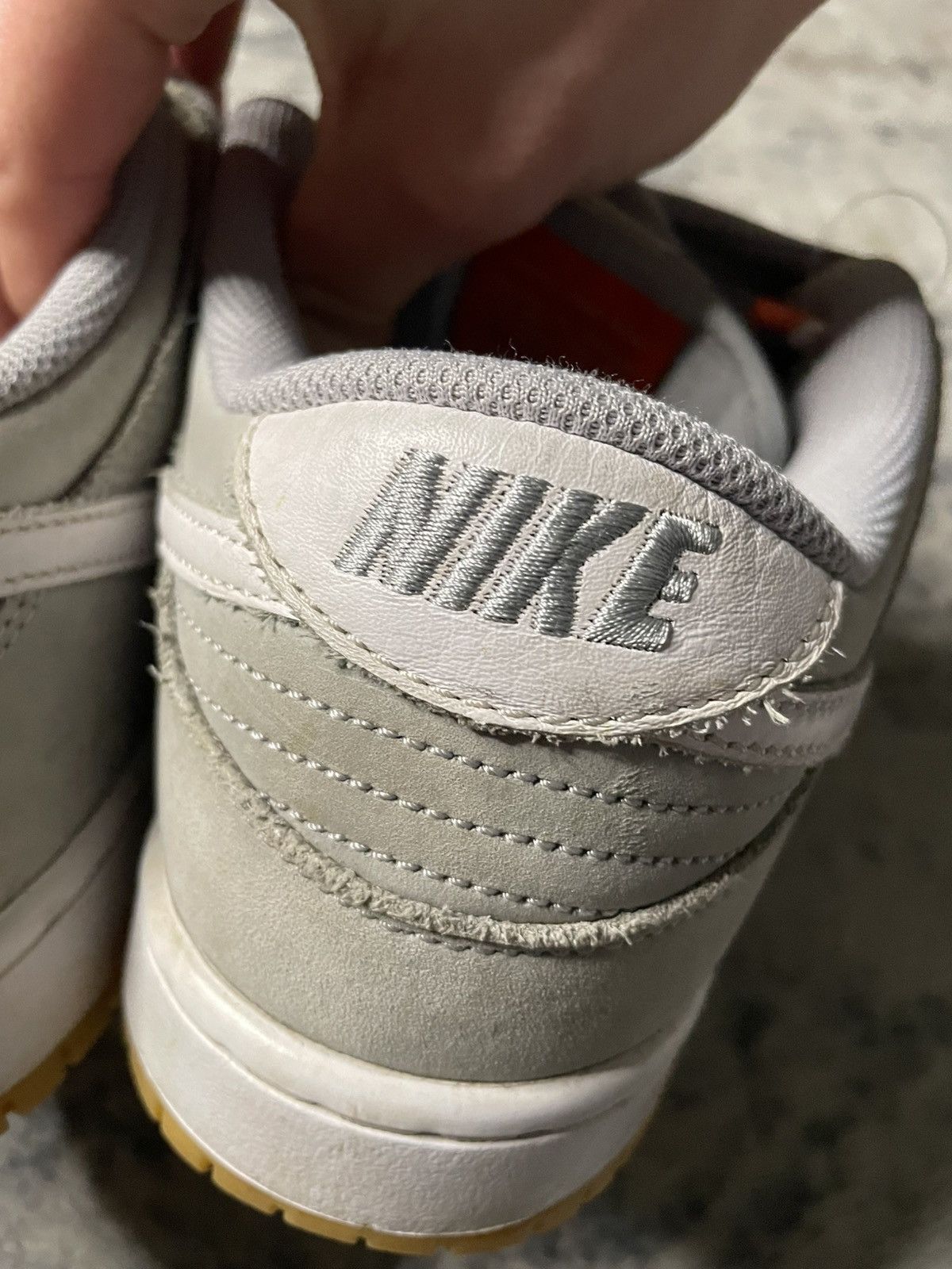 Nike SB Nike SB Wolf Grey Gum Suede Low Tops Size US 10 / EU 43 - 6 Thumbnail