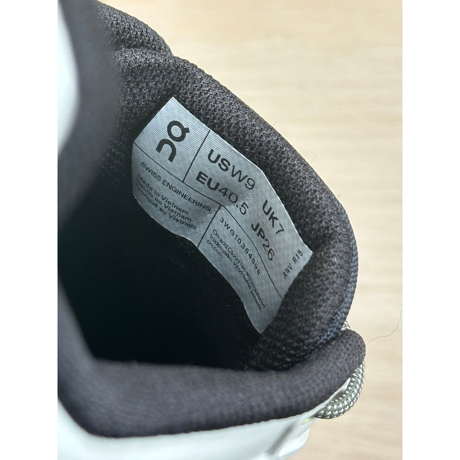 On On Cloud 6 Geo Waterproof Sneaker - Size 9W - New Size US 9 / IT 39 - 11 Thumbnail