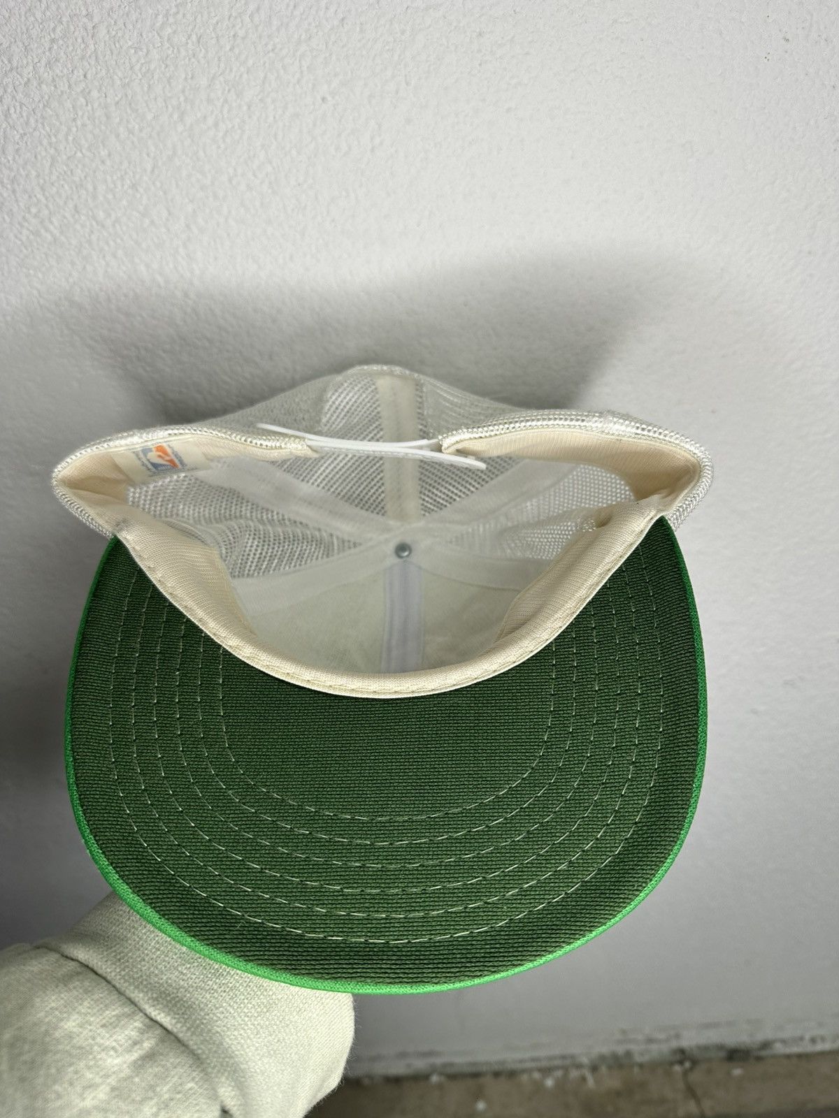 NBA 90s Boston Celtics trucker hat Size ONE SIZE - 3 Thumbnail