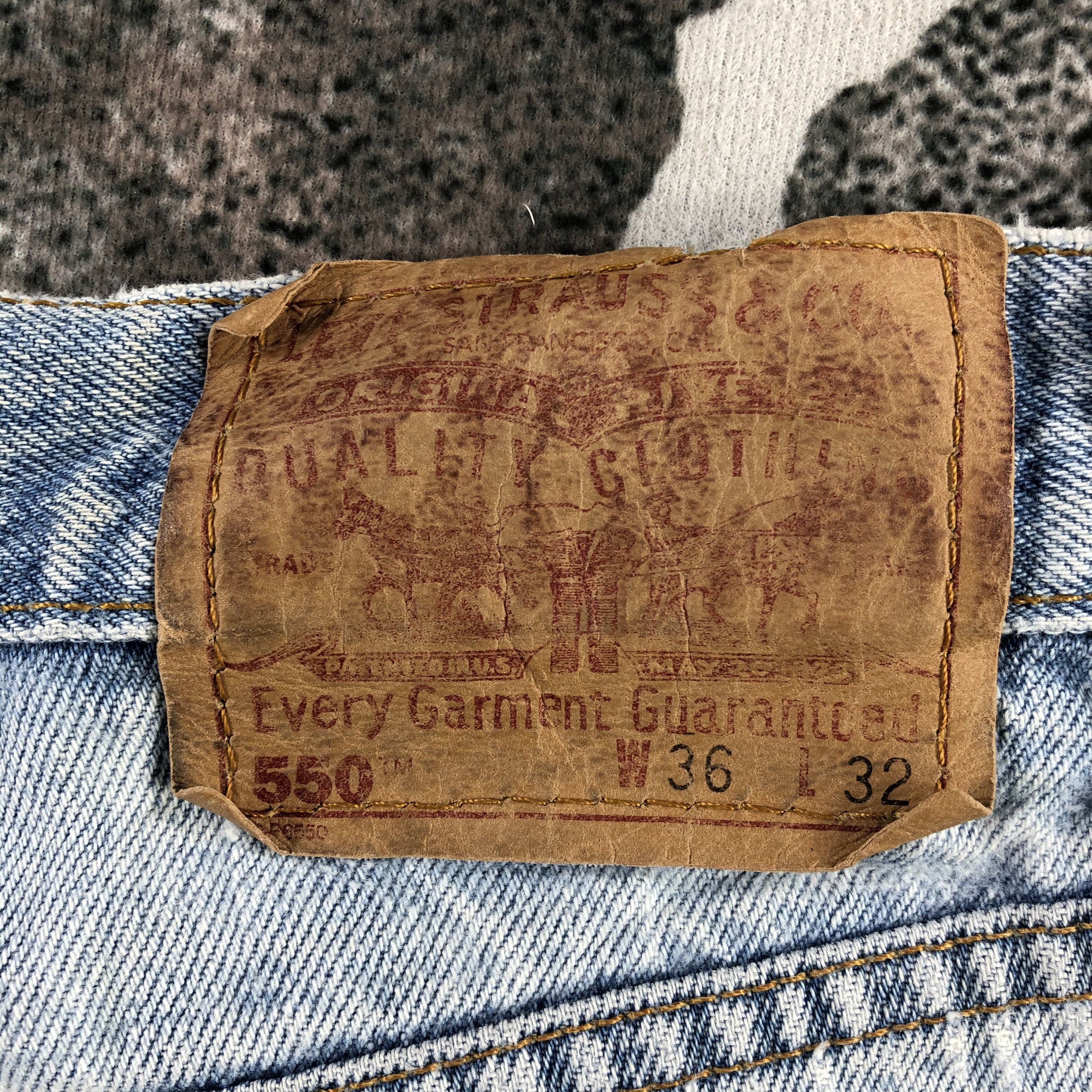 Levi's Vintage Levi's 550 Jeans Lightwash Denim KJ1382 Size US 35 - 5 Thumbnail
