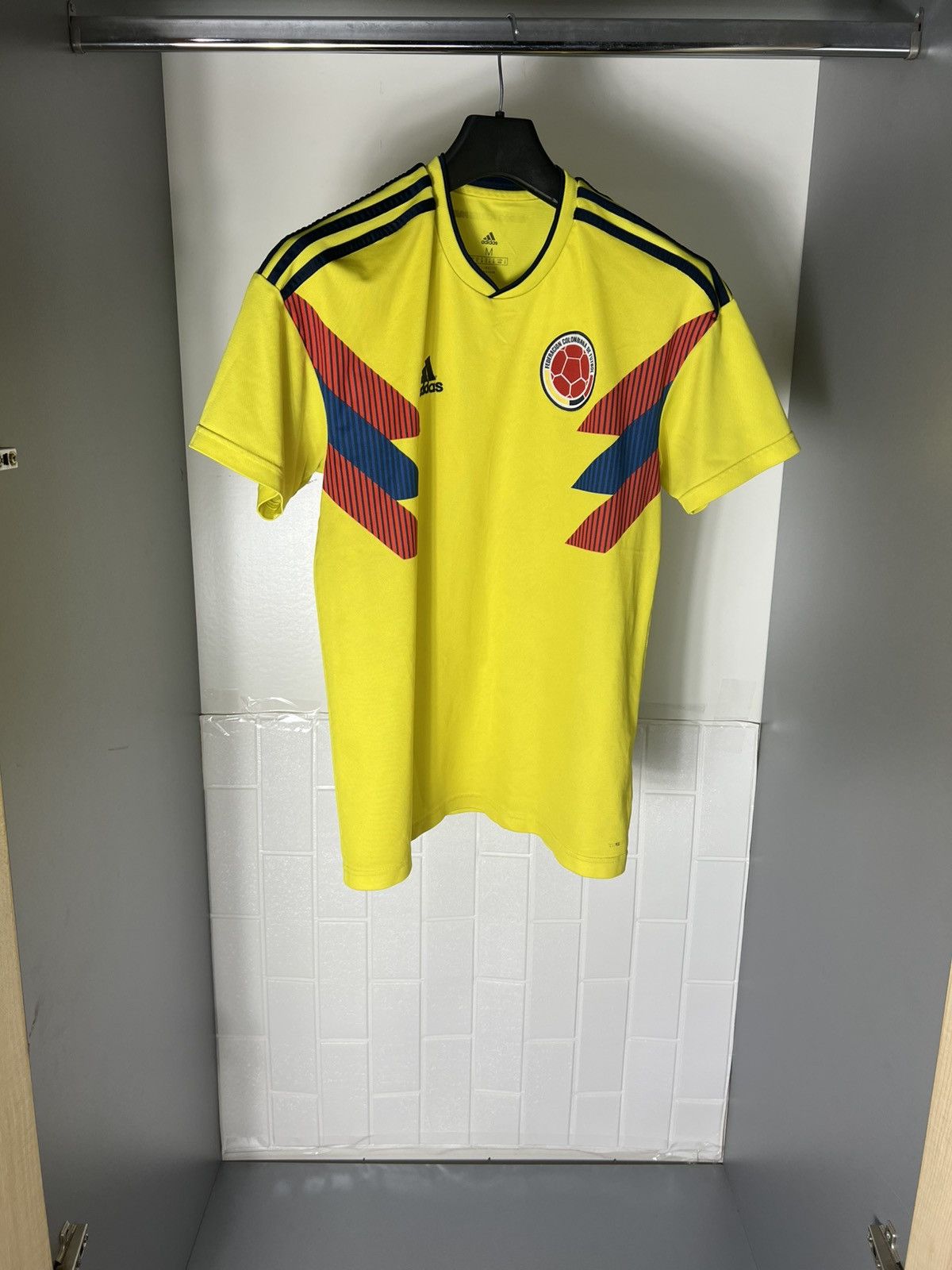 Adidas × Vintage VERY RARE ADIDAS COLOMBIA SOCCER JERSEY BLOKECORE Y2K 90s Size US M / EU 48-50 / 2 - 2 Thumbnail