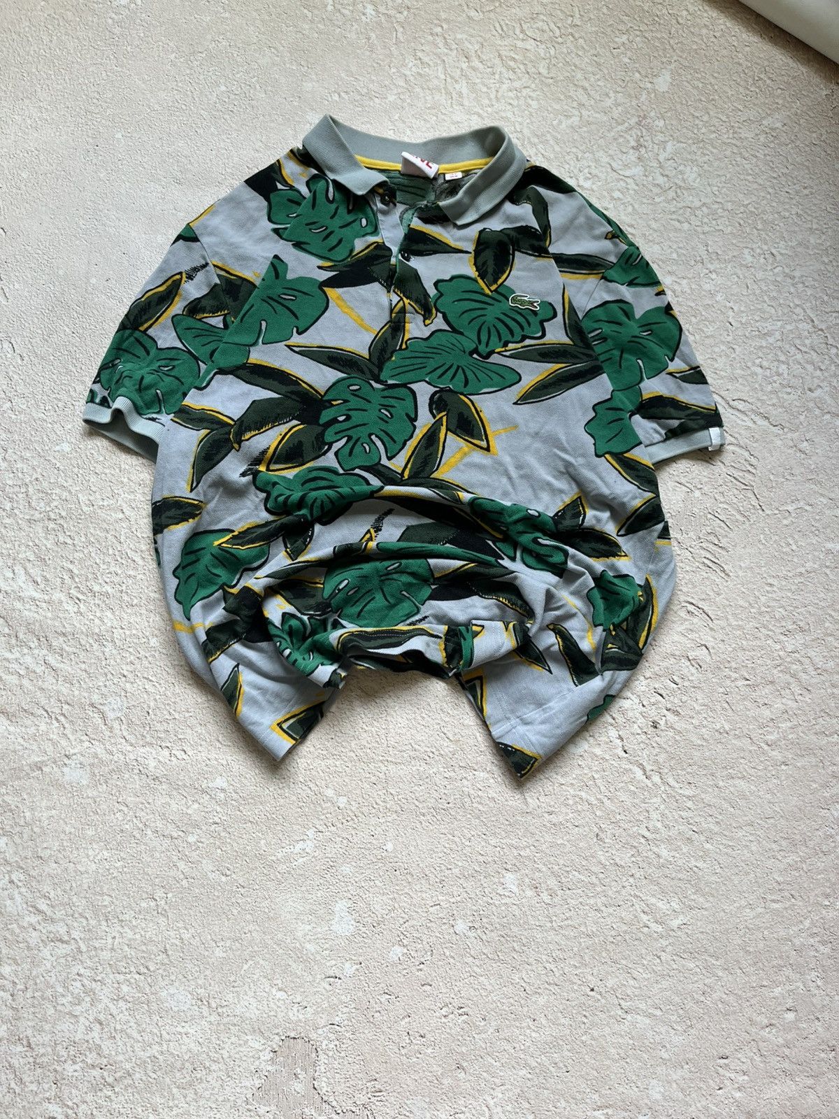 Lacoste Lacoste Vintage Tropical Polo Shirt Y2K Size US S / EU 44-46 / 1 - 1 Thumbnail