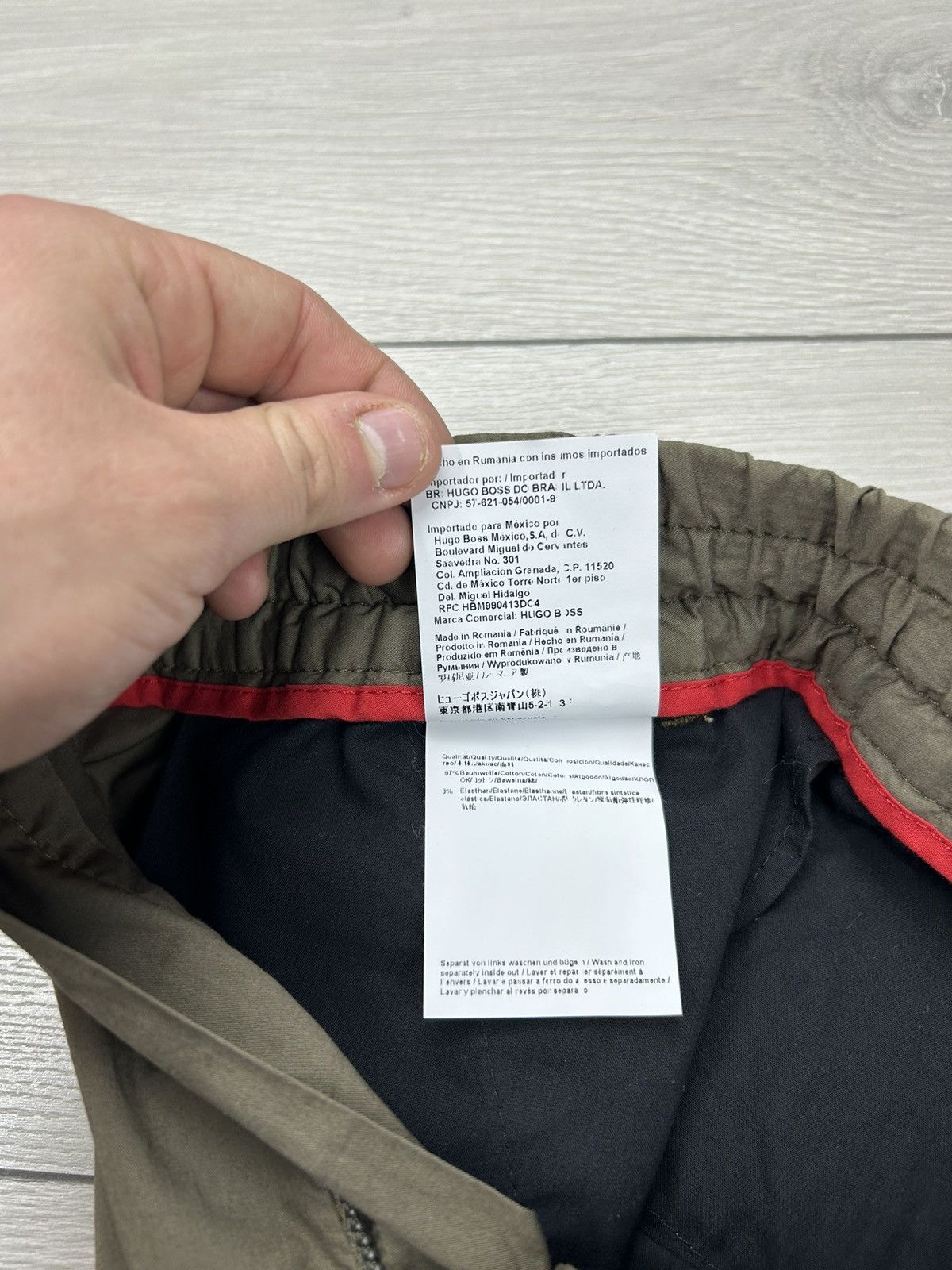 Hugo Boss Hugo Boss Casual Pant size 30 Khaki Size US 30 / EU 46 - 7 Thumbnail