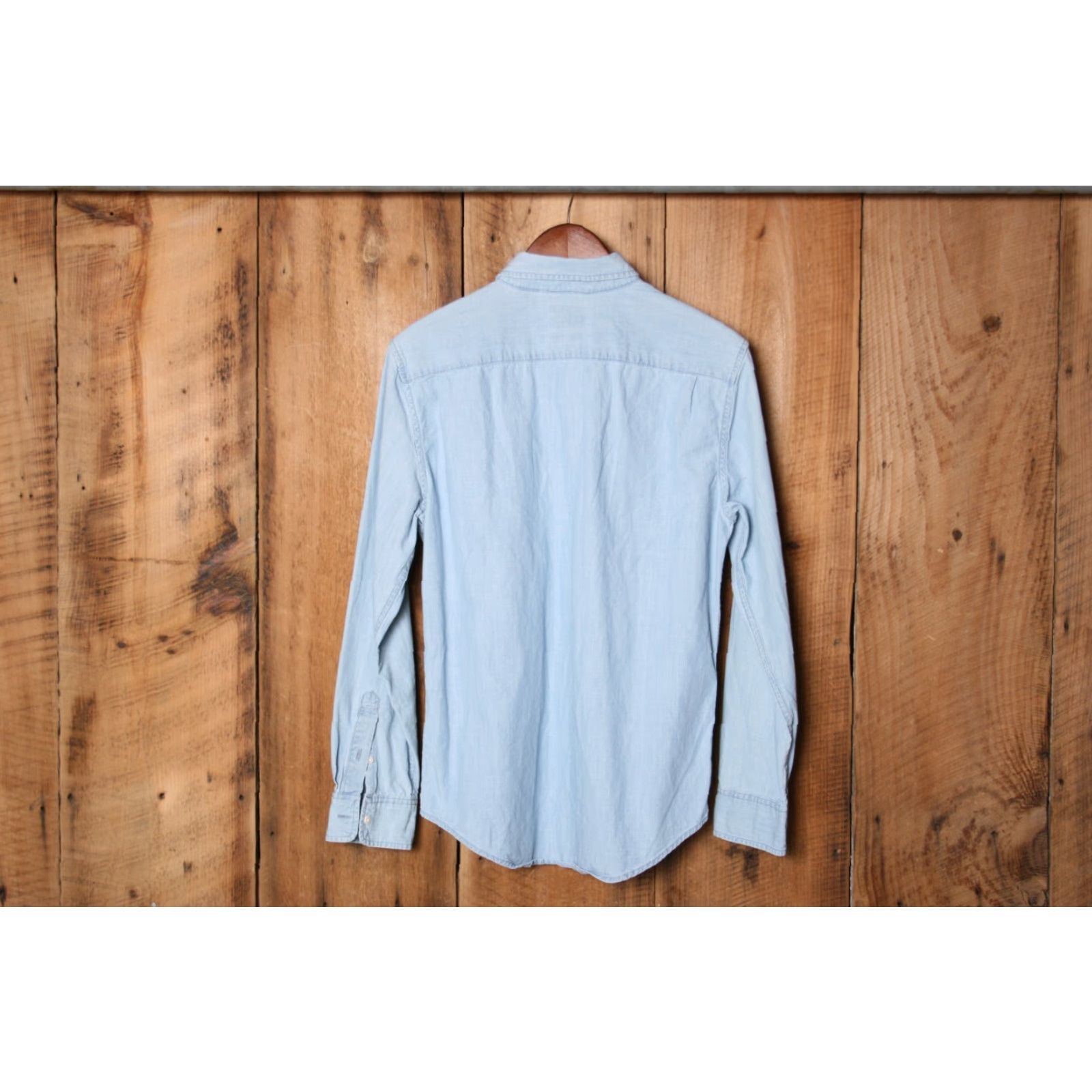 Levi's VINTAGE Levi's Sunset One Pocket Blue Chambray Long Sleeve Button Front Shirt Sz. S Size US S / EU 44-46 / 1 - 5 Thumbnail
