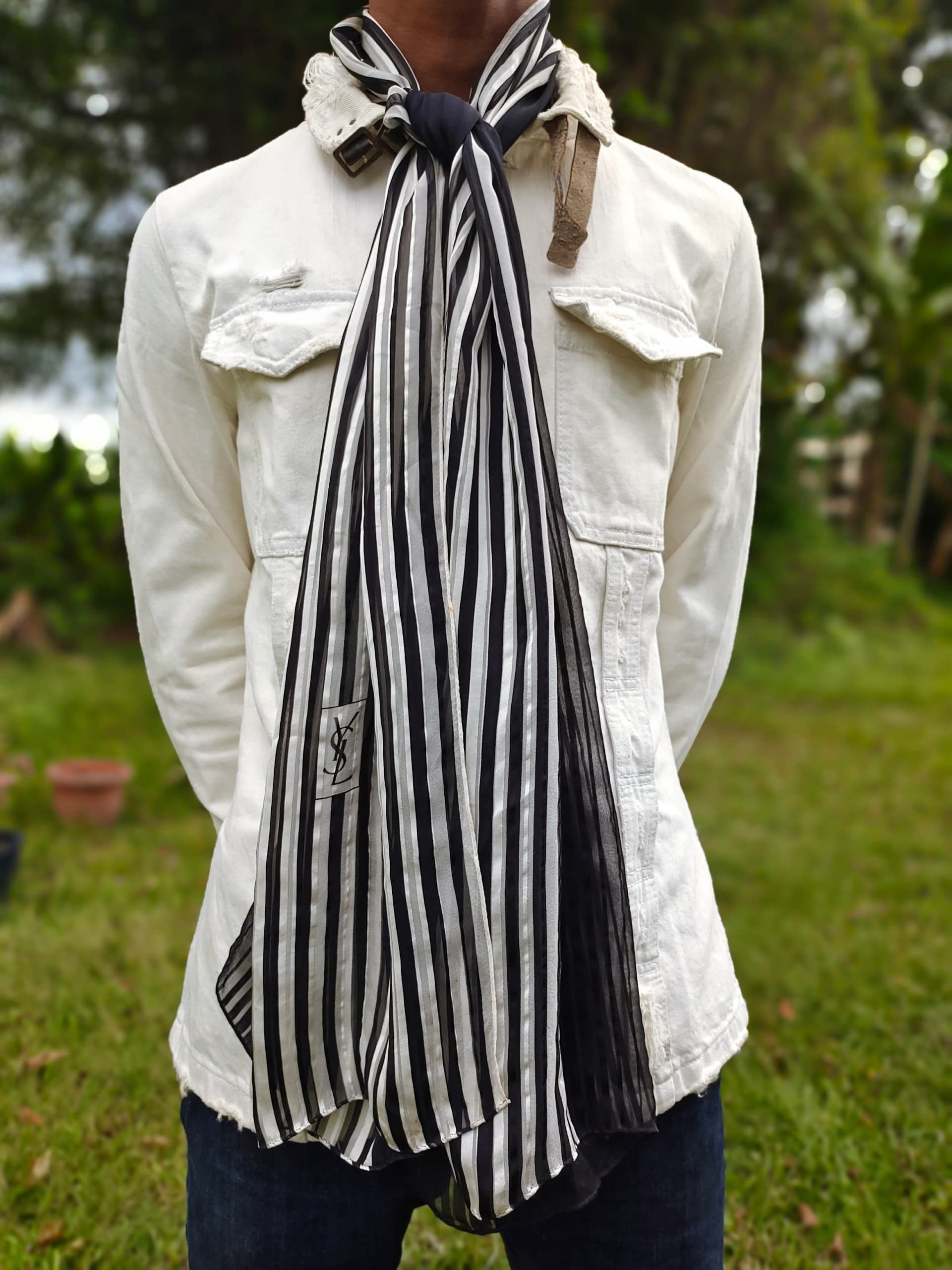 Yves Saint Laurent Vintage Yves Saint Laurent Striped Scarf Black and White Size ONE SIZE - 5 Thumbnail