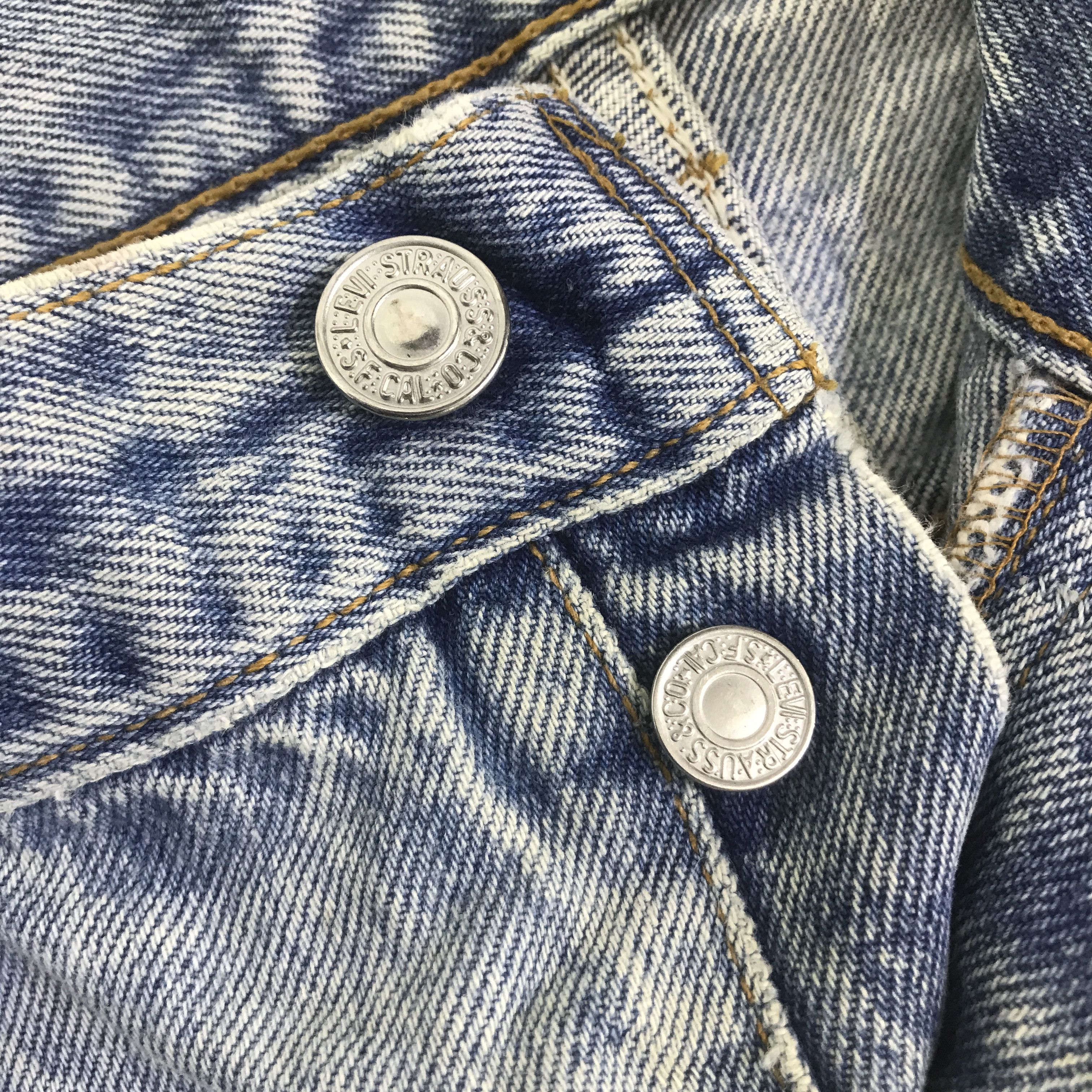 Levi's Vintage Clothing Vintage Levi’s 501 distressed denim shorts K130B9 Size US 30 / EU 46 - 13 Thumbnail
