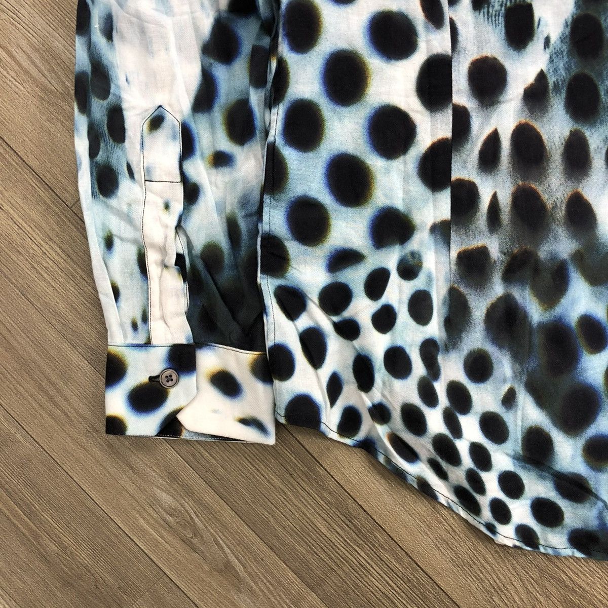 Designer × Paul Smith Luxury Paul Smith Mainline Leopard 3D Print Button Up Shirt Size US M / EU 48-50 / 2 - 11 Thumbnail