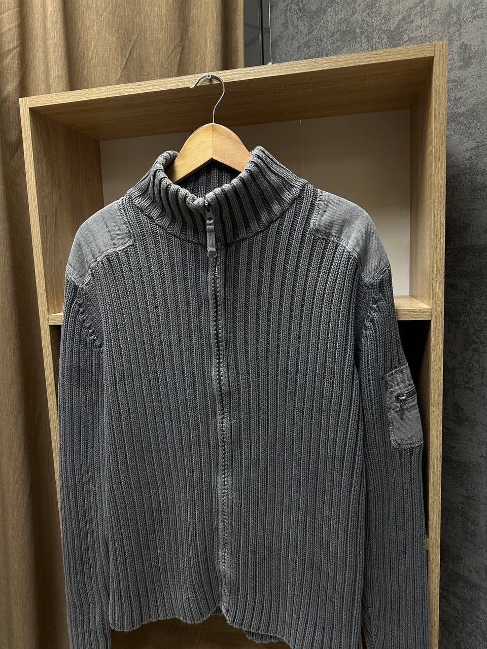 Vintage Vintage Avant Garde Gray Ribbed Knit Zip Sweater Size US L / EU 52-54 / 3 - 5 Thumbnail