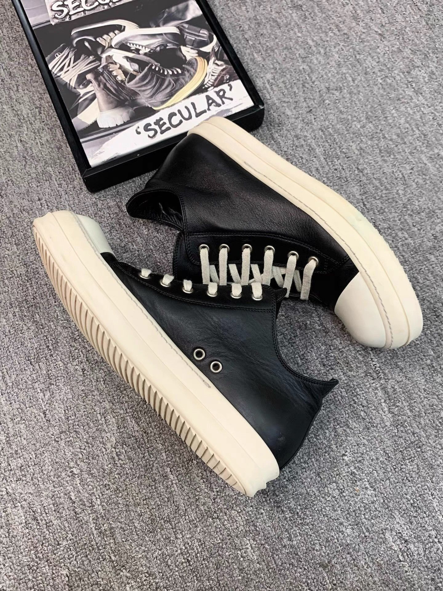 Rick Owens Rick Owens Smooth Leather Low-Top Big Converse K34 Size US 8.5 / EU 41-42 - 6 Thumbnail