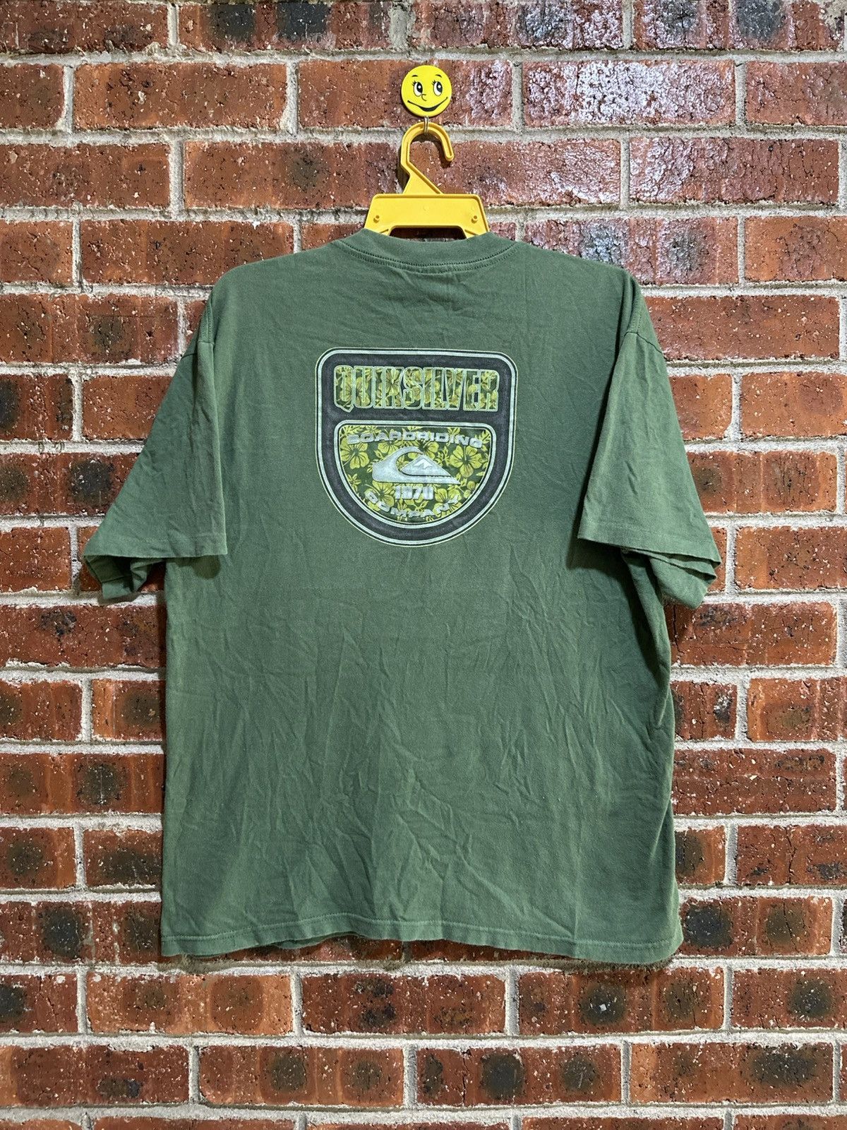 Quiksilver × Vintage Vintage 90s Quiksilver Surf Green Army Faded Tee Size US L / EU 52-54 / 3 - 1 Thumbnail