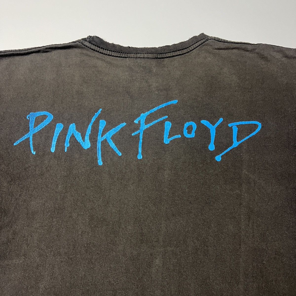 Vintage Pink Floyd The Wall Sun Faded Distressed Band Tee
