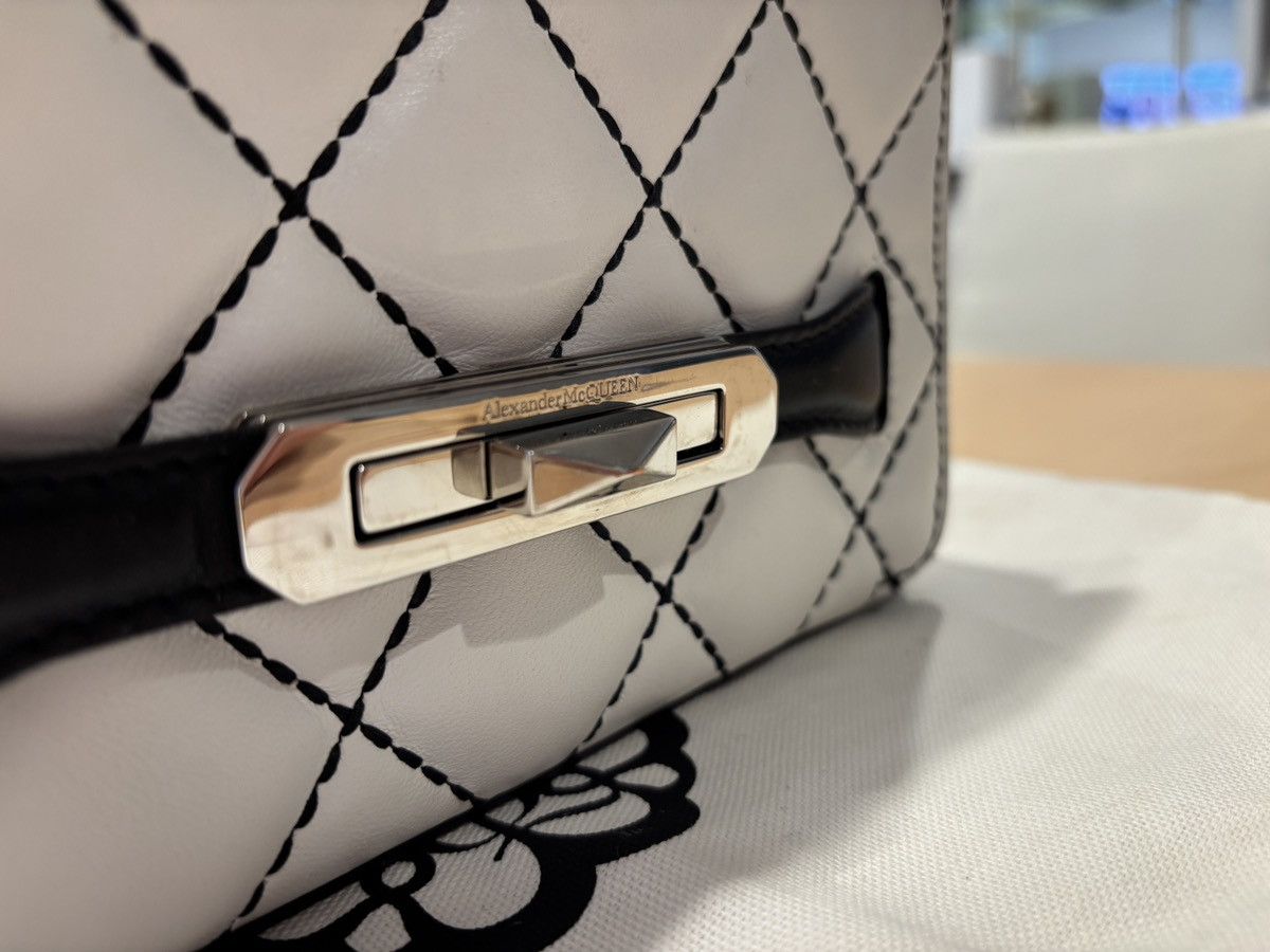 Alexander McQueen Alexander McQueen “The Myth” Bag Size ONE SIZE - 8 Thumbnail