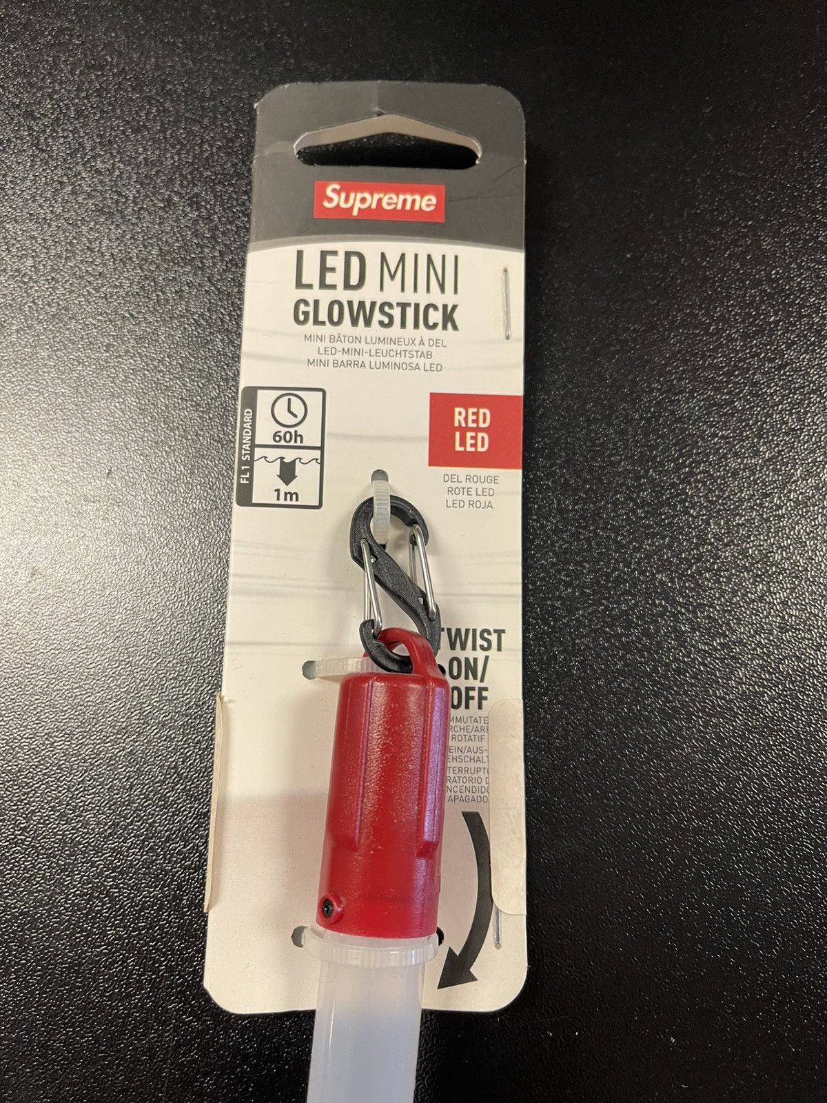 Supreme Supreme Night Lite Keychain Brand New SS18 Size ONE SIZE - 2 Thumbnail