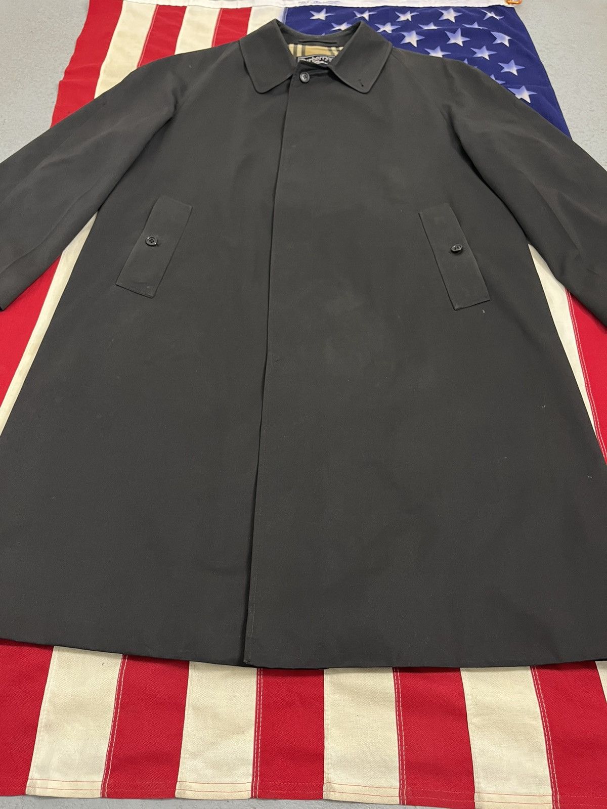 Burberry Classic Burberrys Coat with Nova Check Size US L / EU 52-54 / 3 - 4 Thumbnail