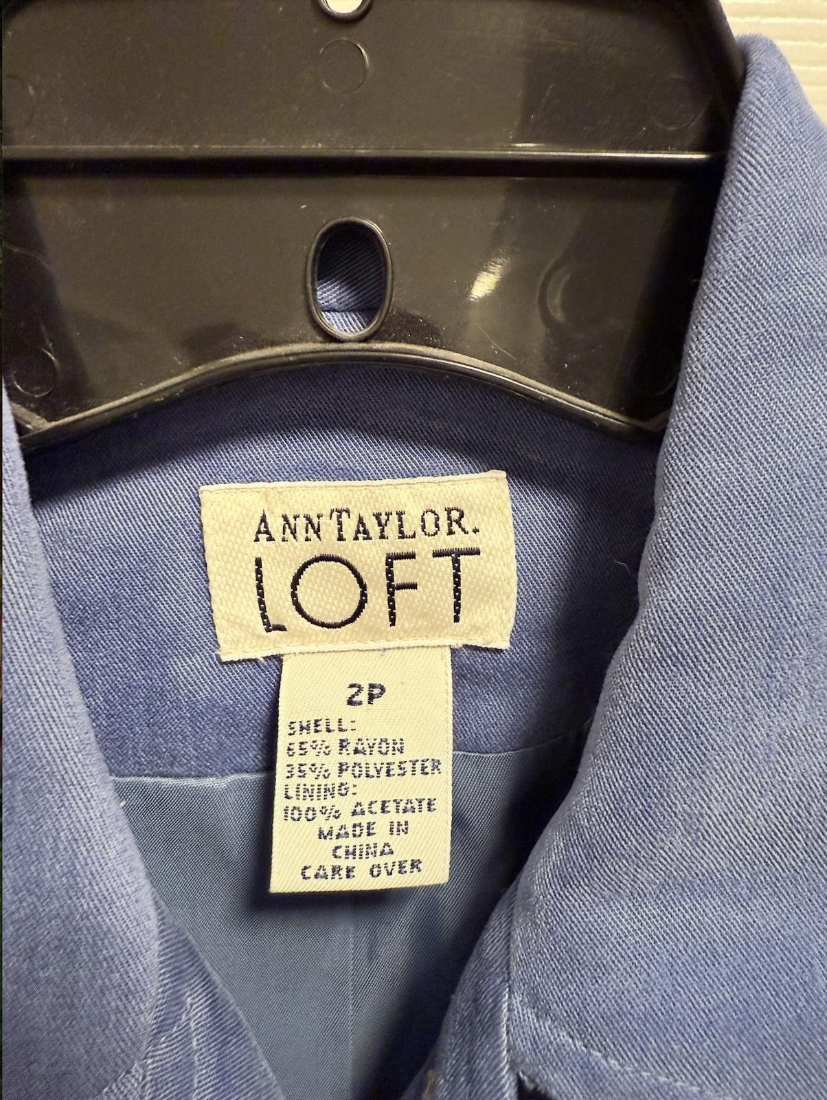 Designer Ann Taylor Loft Blue Button Blazer Jacket 2P Size M / US 6-8 / IT 42-44 - 2 Thumbnail