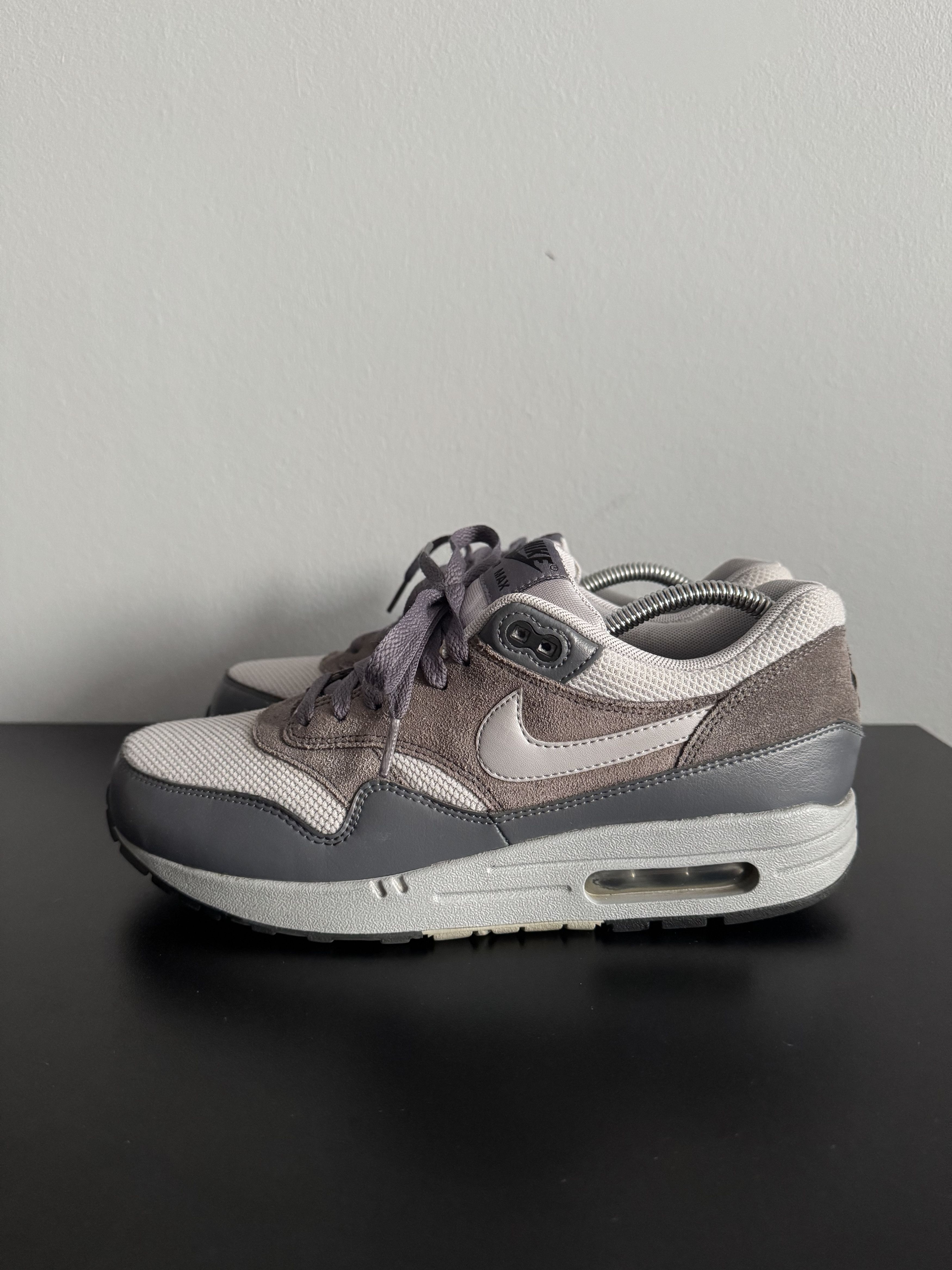 Nike 2015 Nike Air Max 1 Essential Wolf Grey atmos patta OG Size US 9.5 / EU 42-43 - 1 Thumbnail