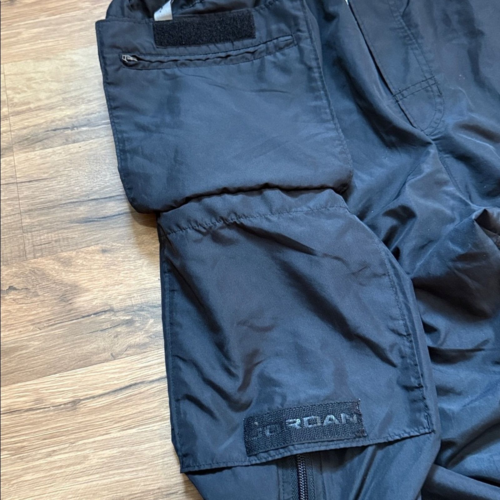 Jordan Brand Y2K Jordan Cargo Windbreaker Sweatpants Size US 38 / EU 54 - 11 Thumbnail