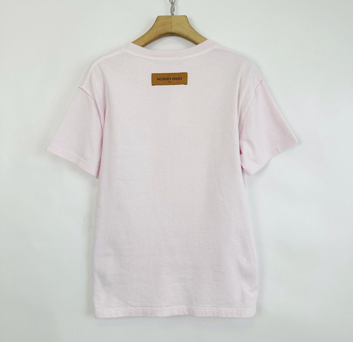 Louis Vuitton Louis Vuitton Pink Chest Pocket Short Sleeve T-shirt K12 Size XS / US 0-2 / IT 36-38 - 2 Thumbnail