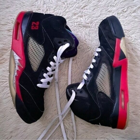 Jordan Brand Jordan 5 Retro Top 3 High Top Sneakers - 8US, SOLD OUT! Size US 8 / EU 41 - 11 Thumbnail