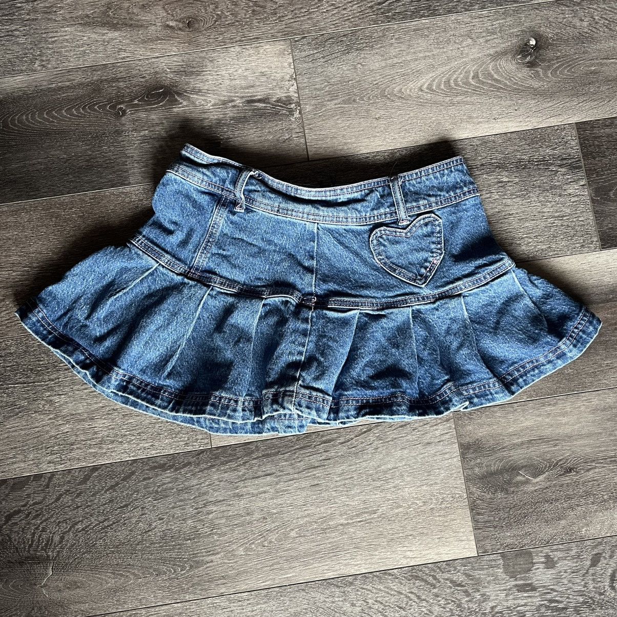 Hot Topic Sweet Society Heart Logo Pleated Denim Jean Skirt Size Small Size 26" / US 2 / IT 38 - 3 Thumbnail