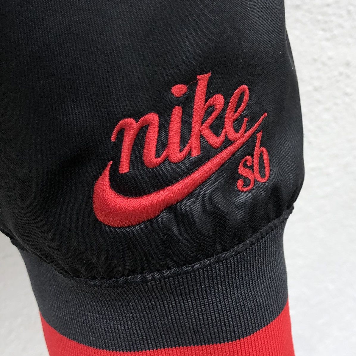 Nike SB NIKE SB X NBA SATIN BOMBER JACKET Size US XXL / EU 58 / 5 - 13 Thumbnail