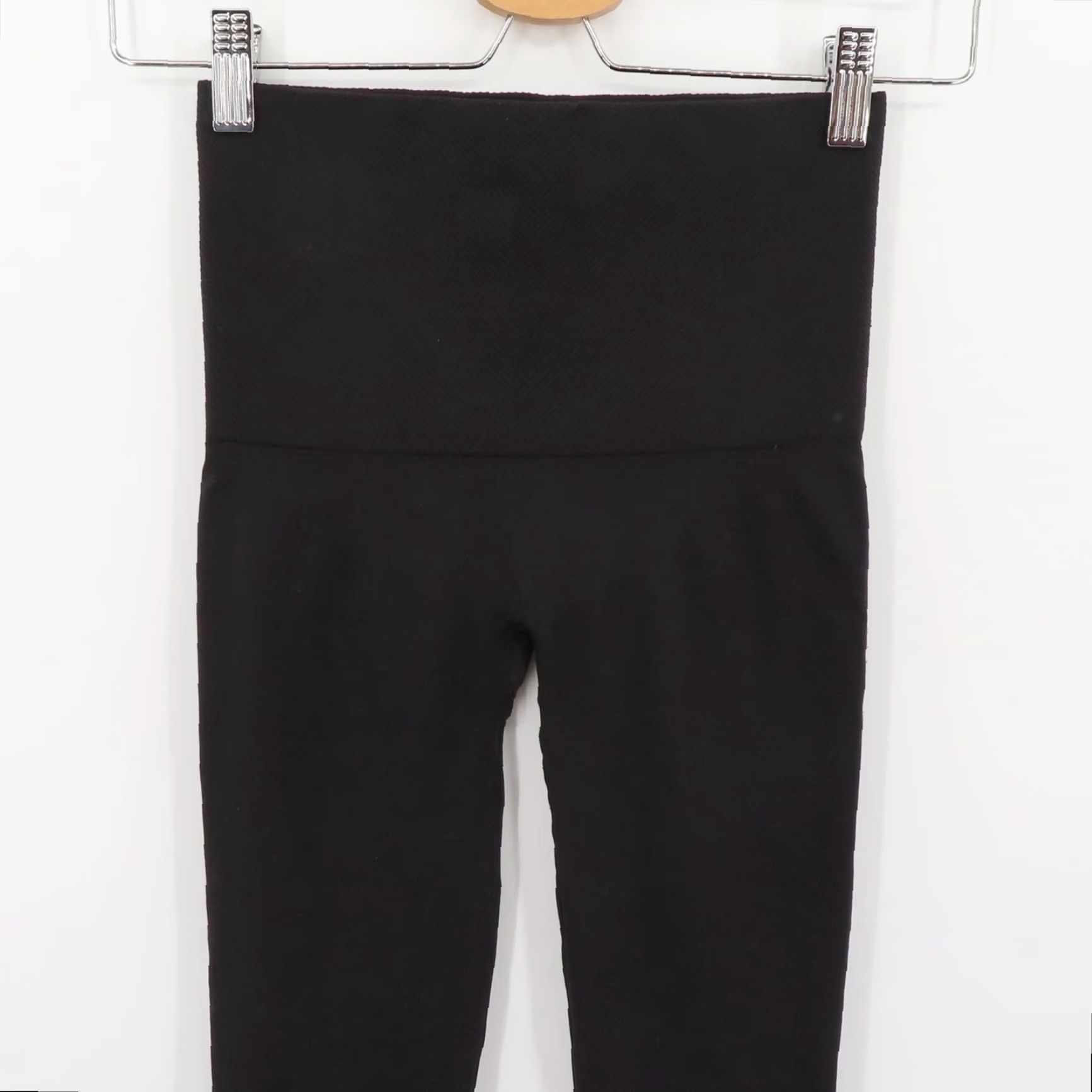 Spanx VINTAGE Assets Spanx Women Small Solid Black High Waist Leggings Pull On Casual Pants Size 28" / US 6 / IT 42 - 4 Thumbnail