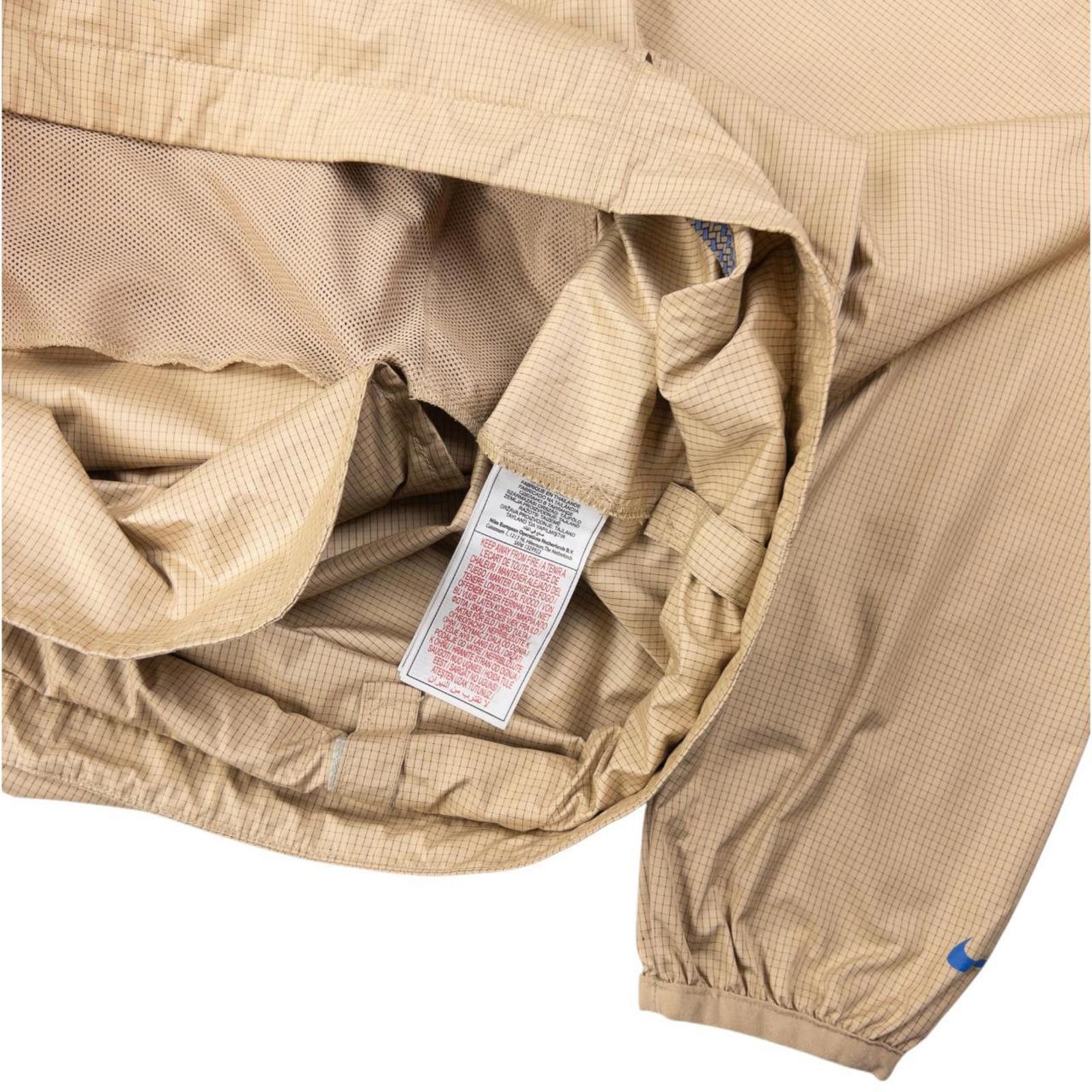 Nike Vintage Nike ACG Lightweight Zip Up Packable Jacket Size M Size US M / EU 48-50 / 2 - 8 Thumbnail