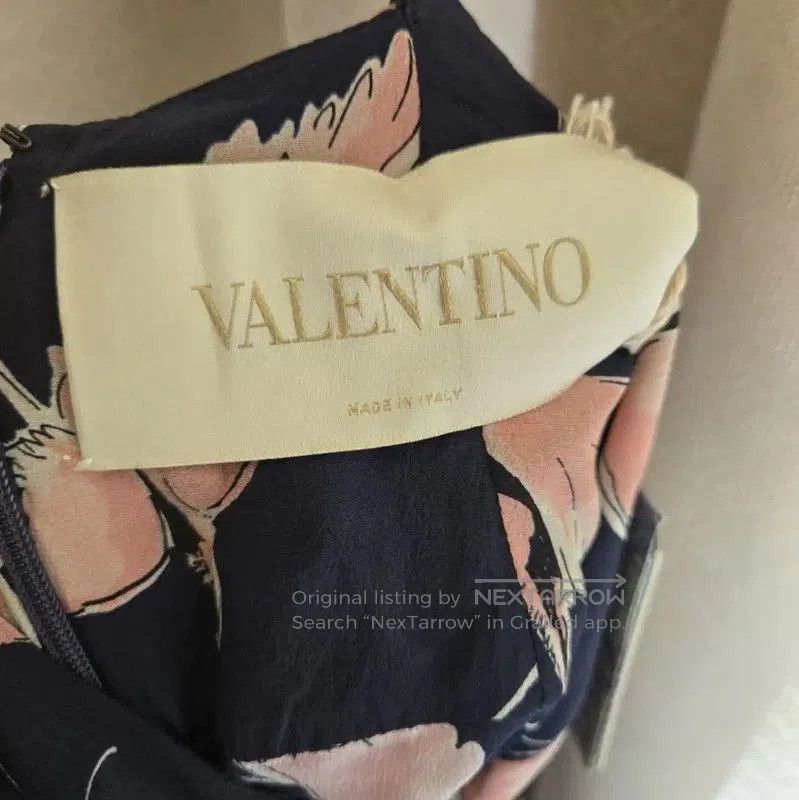 Valentino Valentino Silk Summer Dress with Bird Print . Size S / US 4 / IT 40 - 5 Thumbnail
