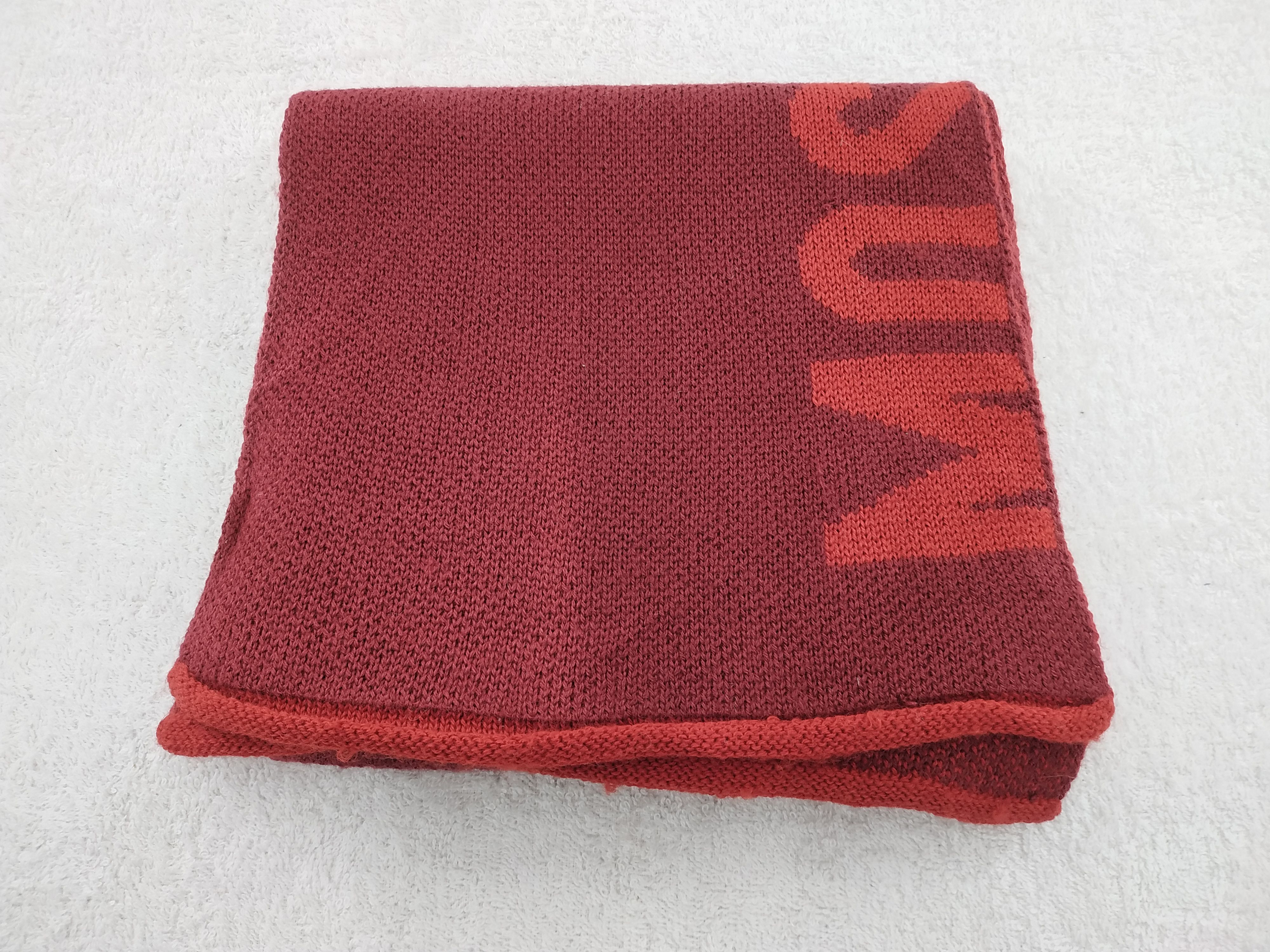 Vintage Vintage Moschino Scarf/Muffler/Neckwear MF442 Size ONE SIZE - 3 Thumbnail
